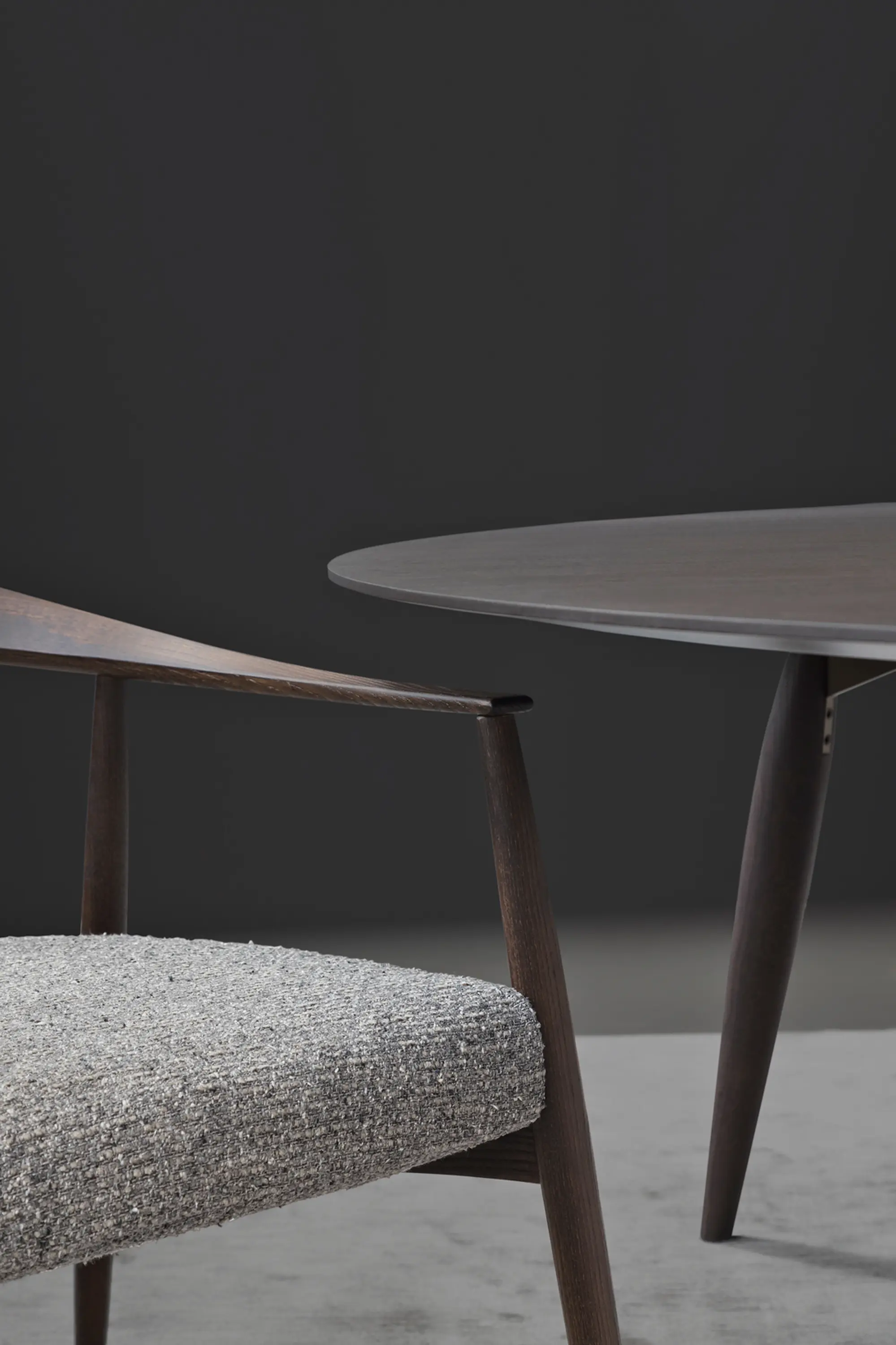 Flou - Tekton Table