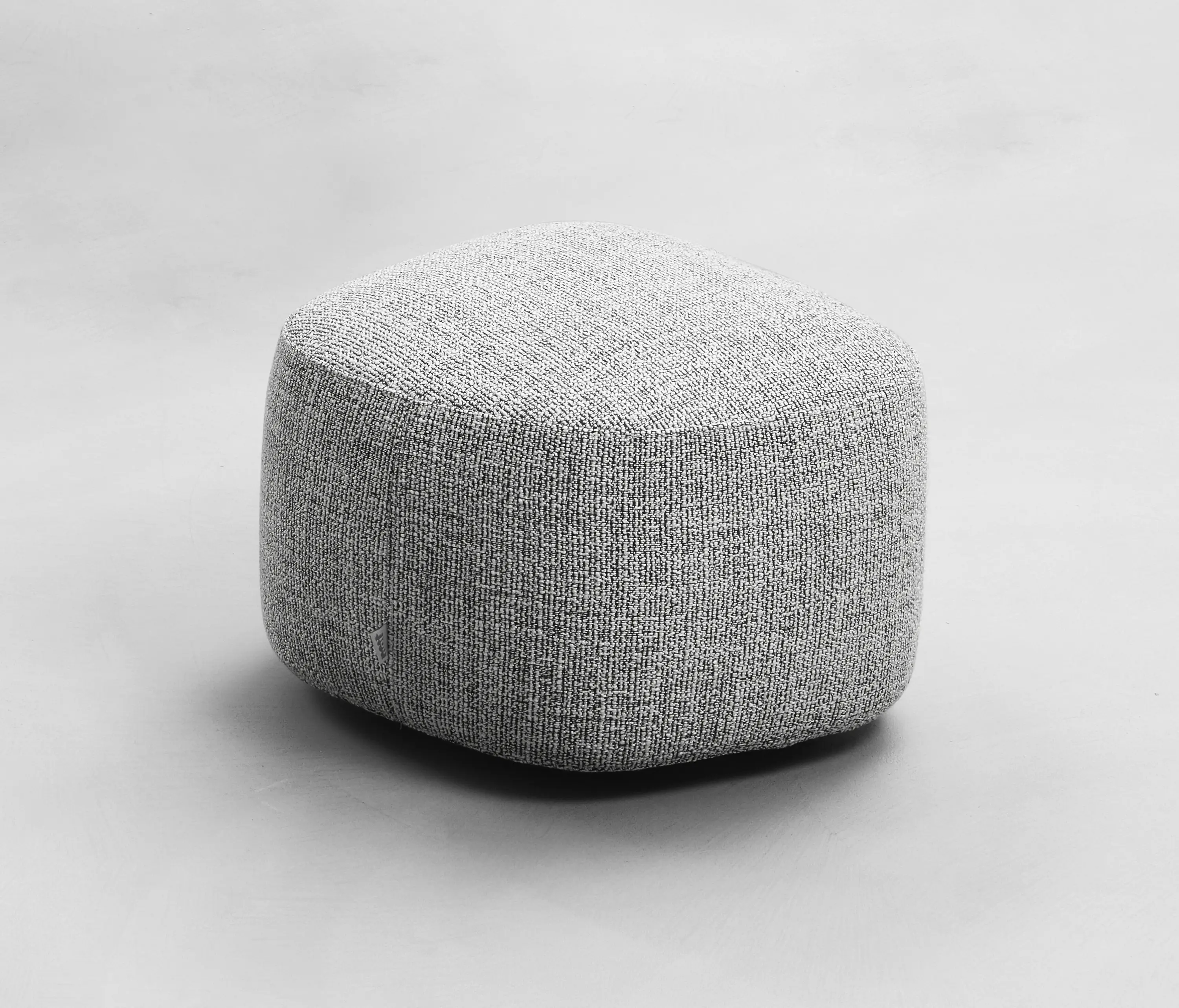 Flou - Pierre Pouf