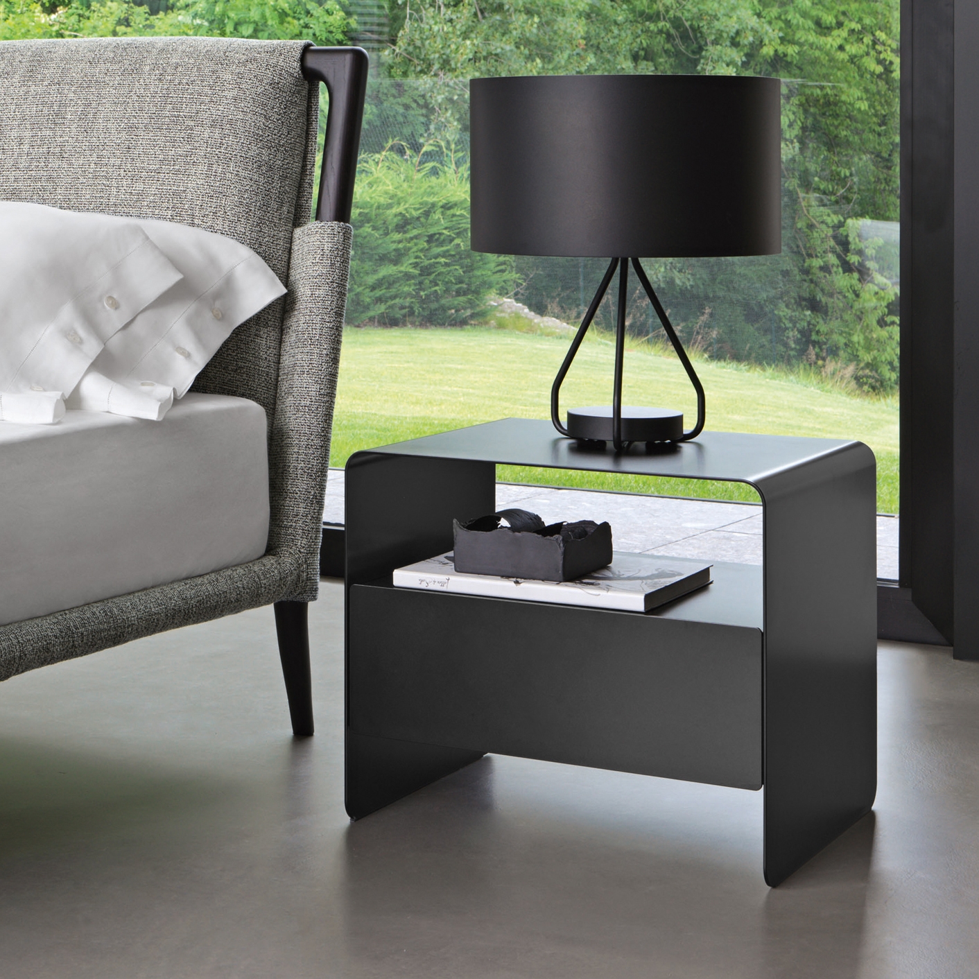 Foglio Bedside Table