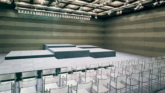 Alias - spaghetti stool / 164