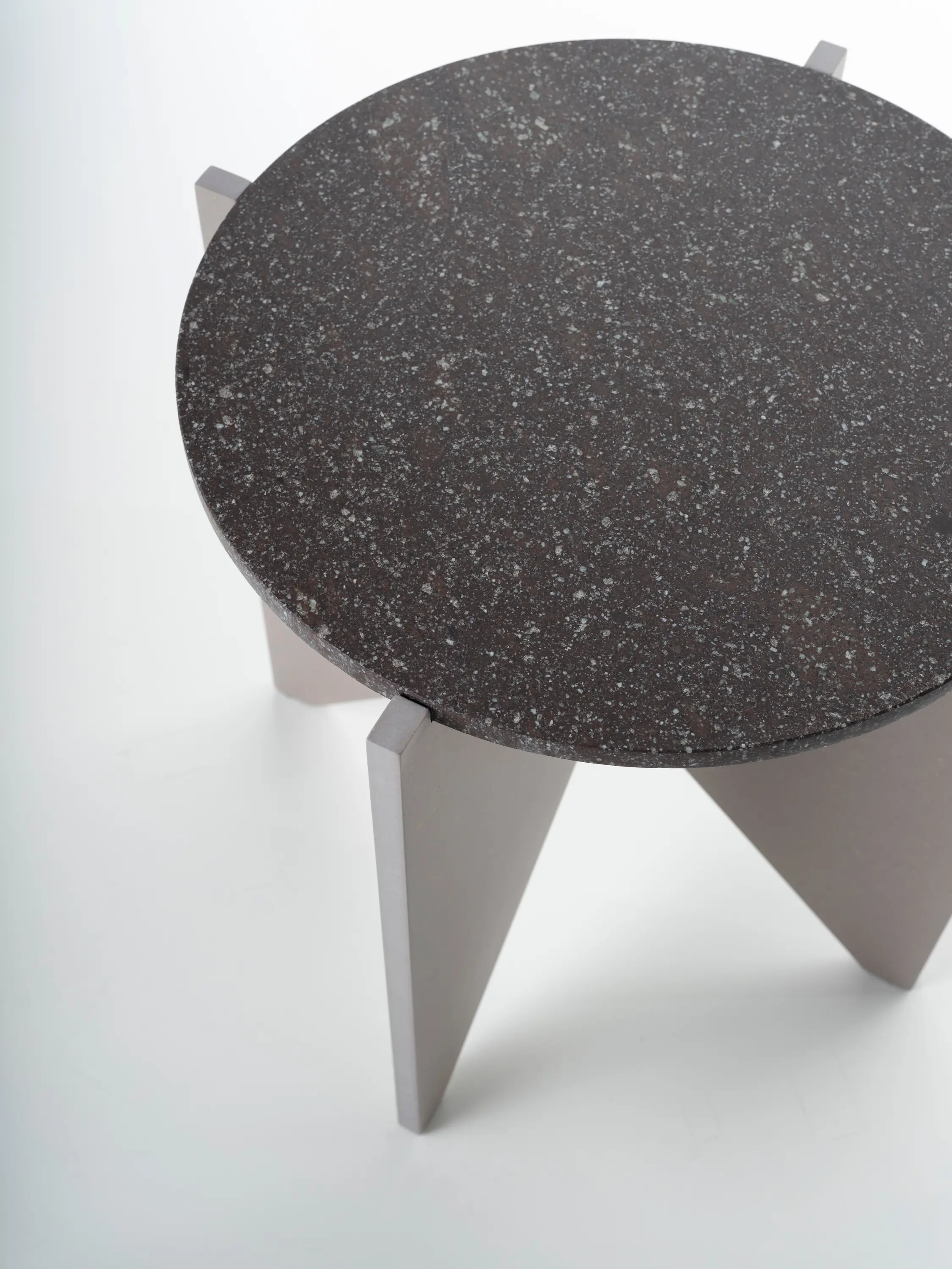 Alias - Saturno 48 low table
