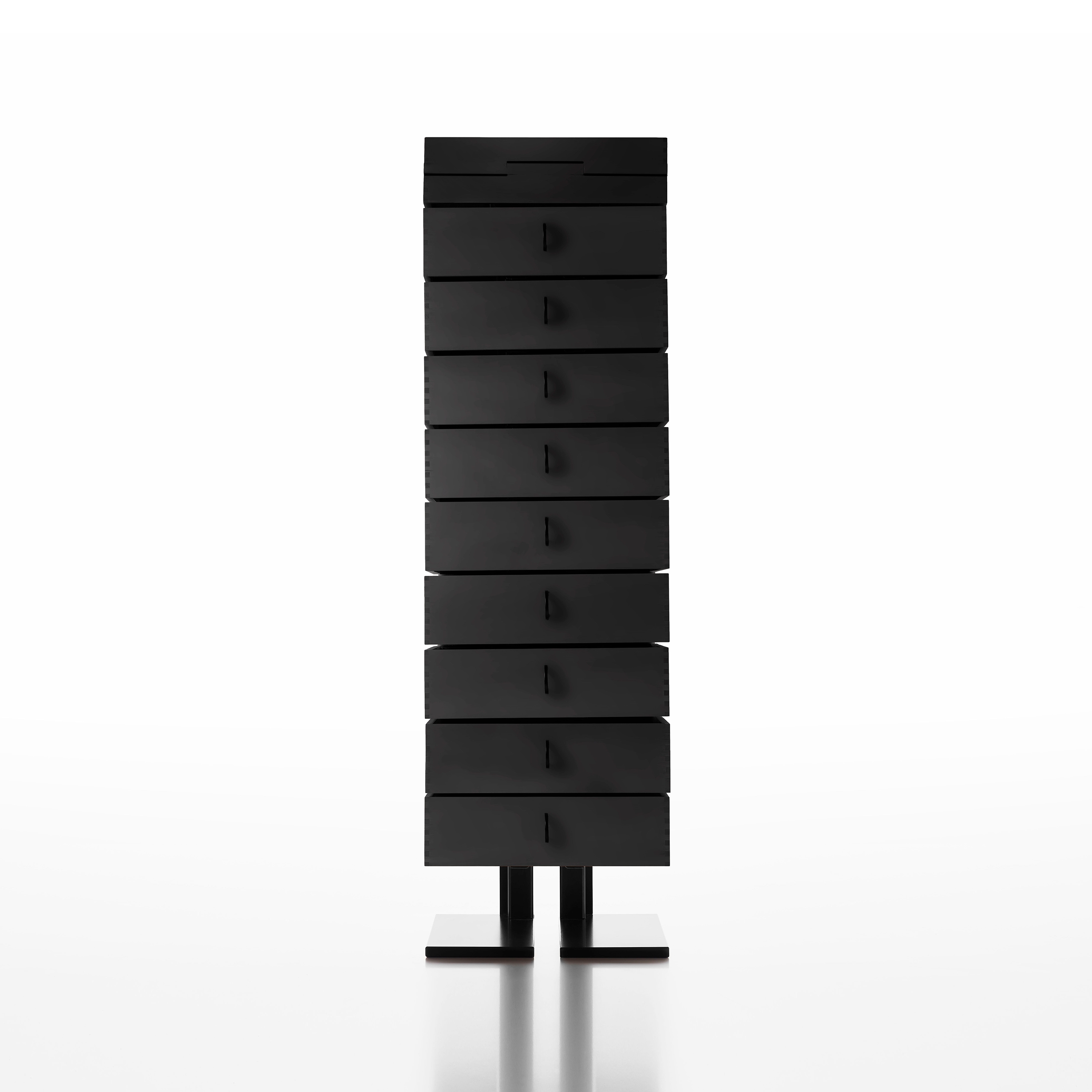 Display product Robot / 619 from manufacturer Alias