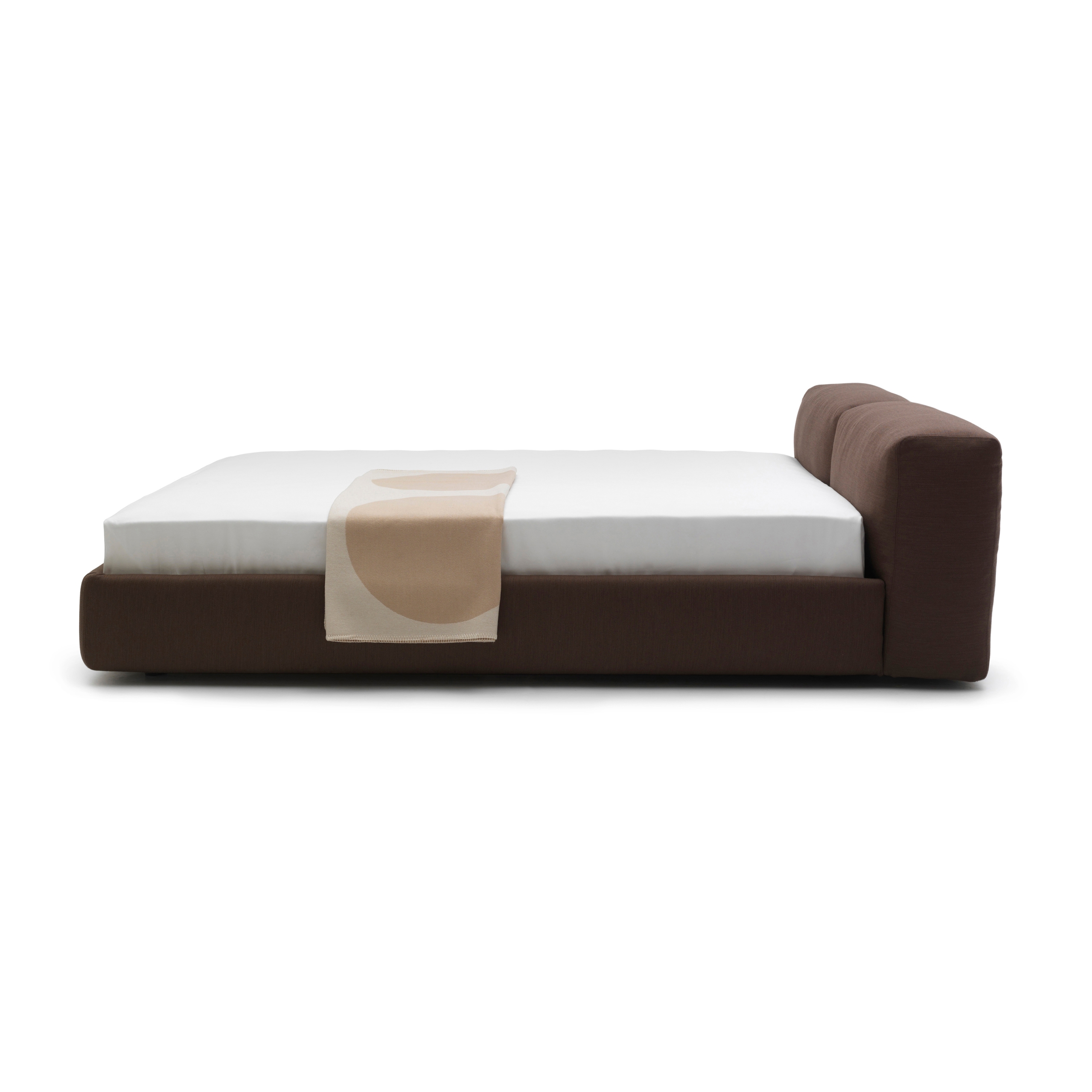 Mostra il prodotto Superoblong Bed del produttore Cappellini