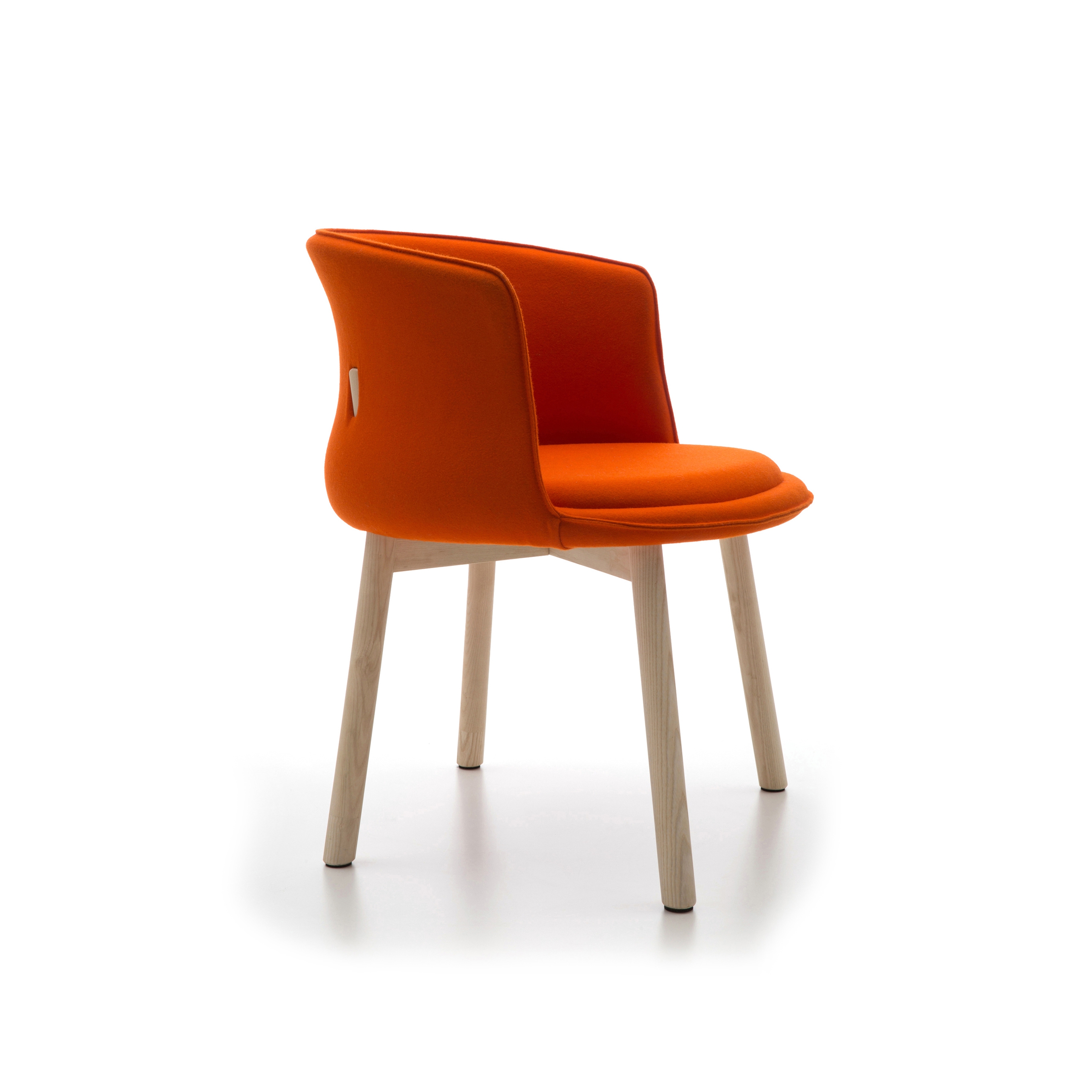 Mostra il prodotto Peg Chair del produttore Cappellini