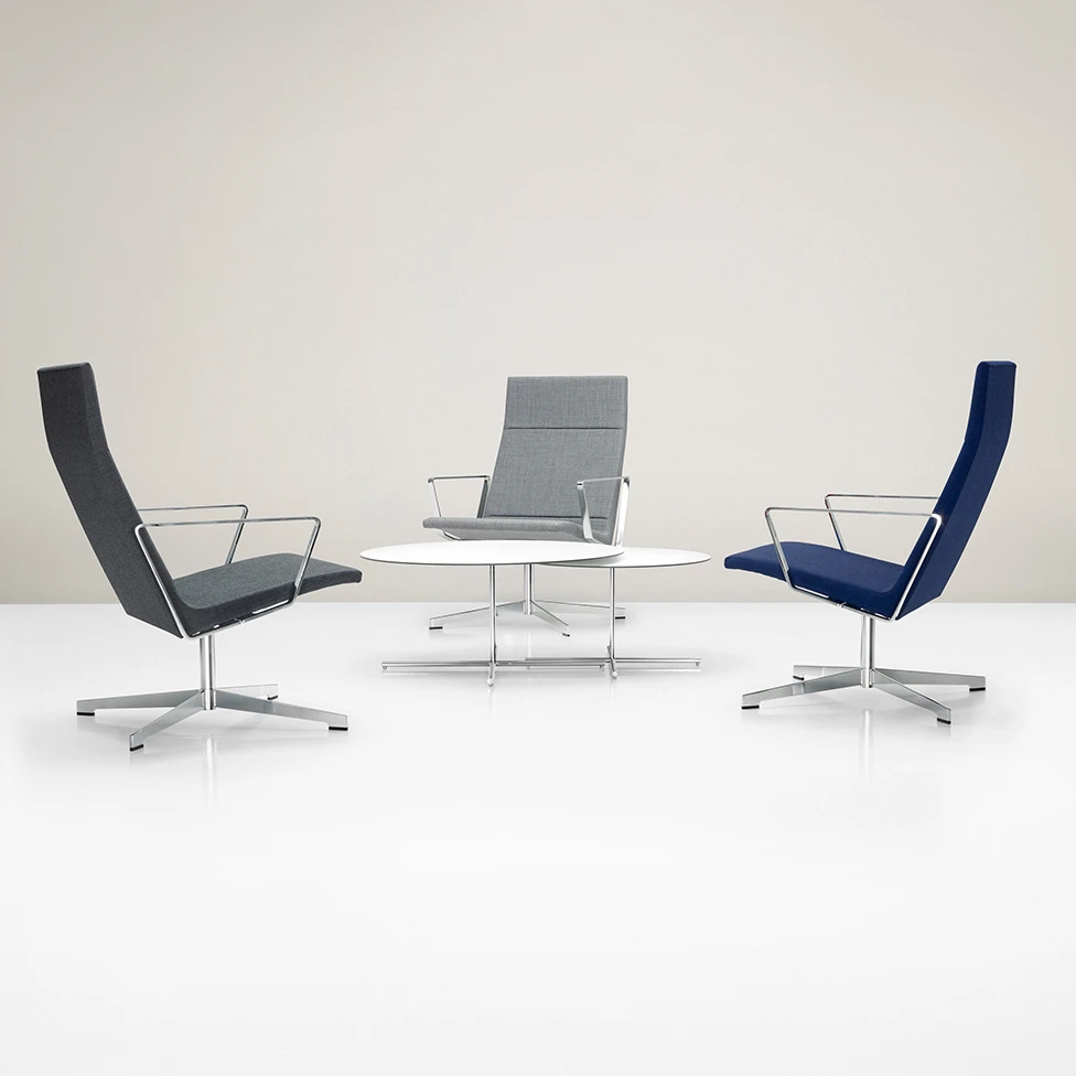 LOUNGE CHAIRS