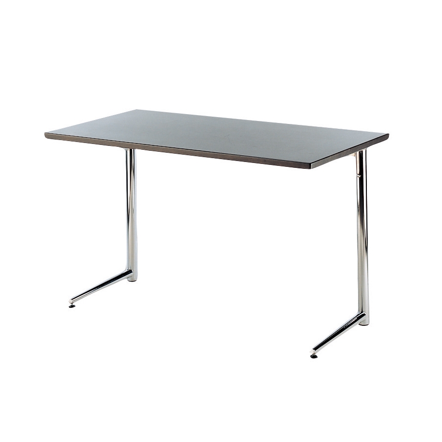 Mostrar el producto Arena 200 Table del fabricante Piiroinen