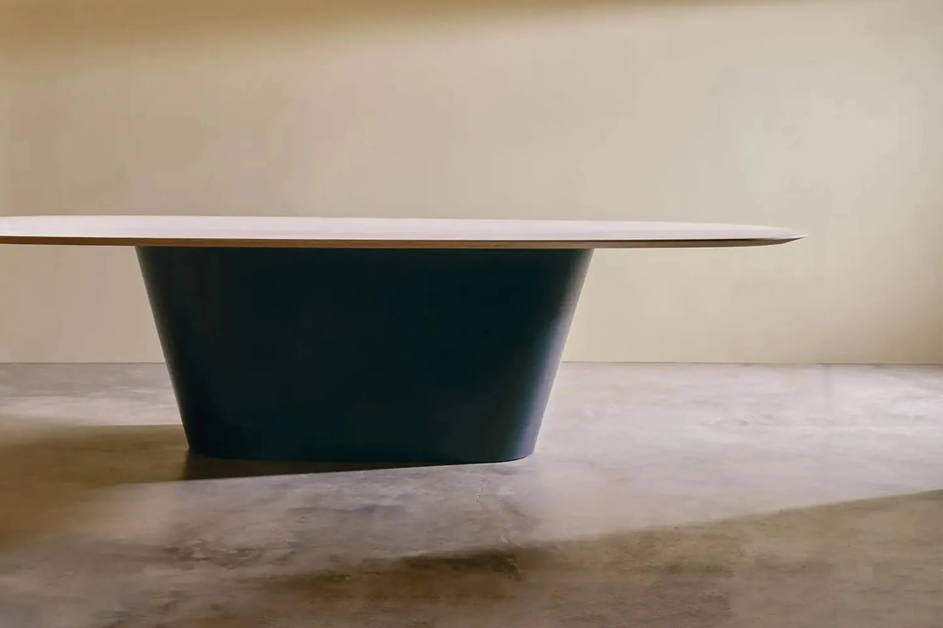 Andreu World - Proa Conference ME-3131