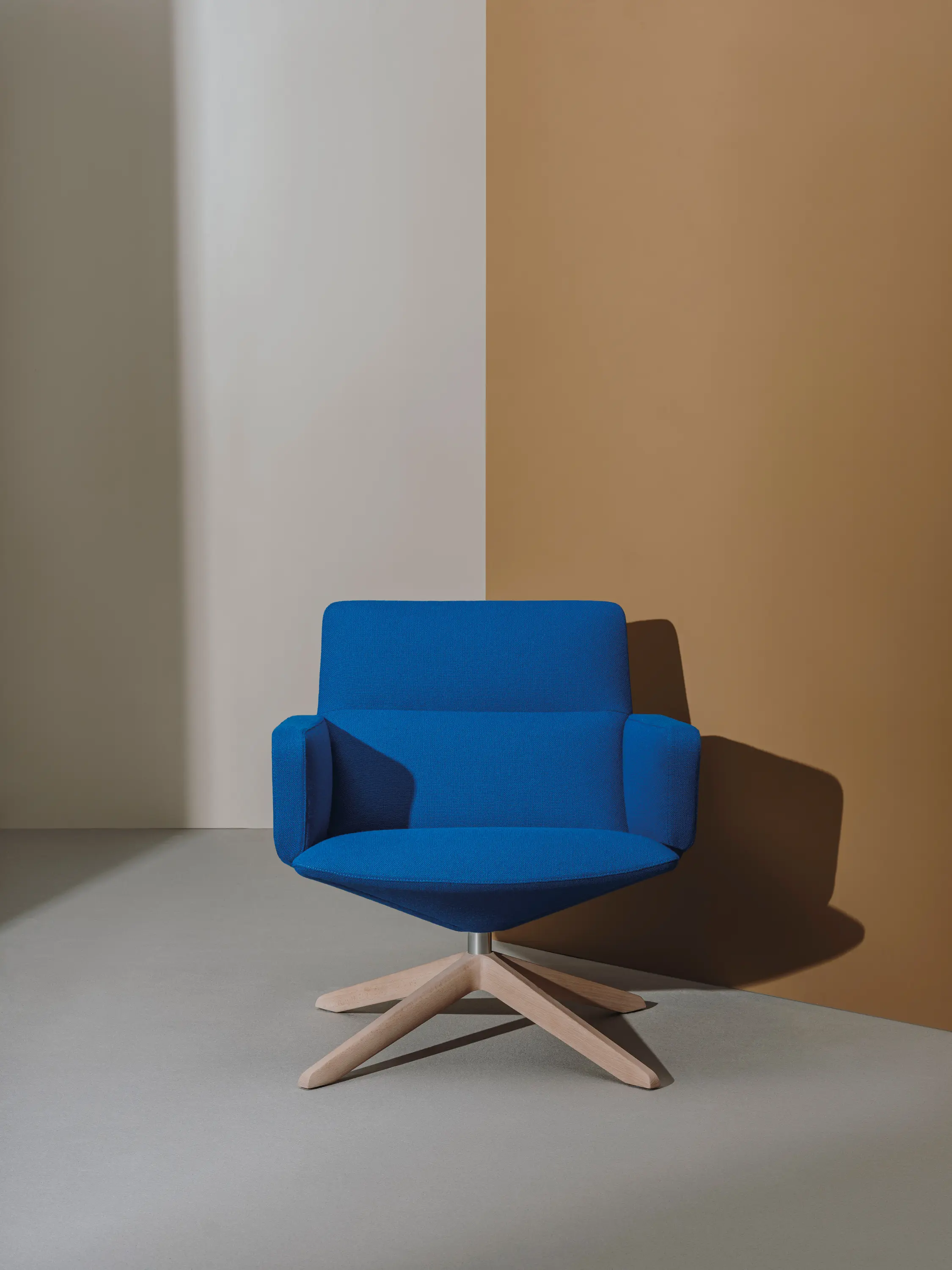 Andreu World - Capri Lounge BU 1736