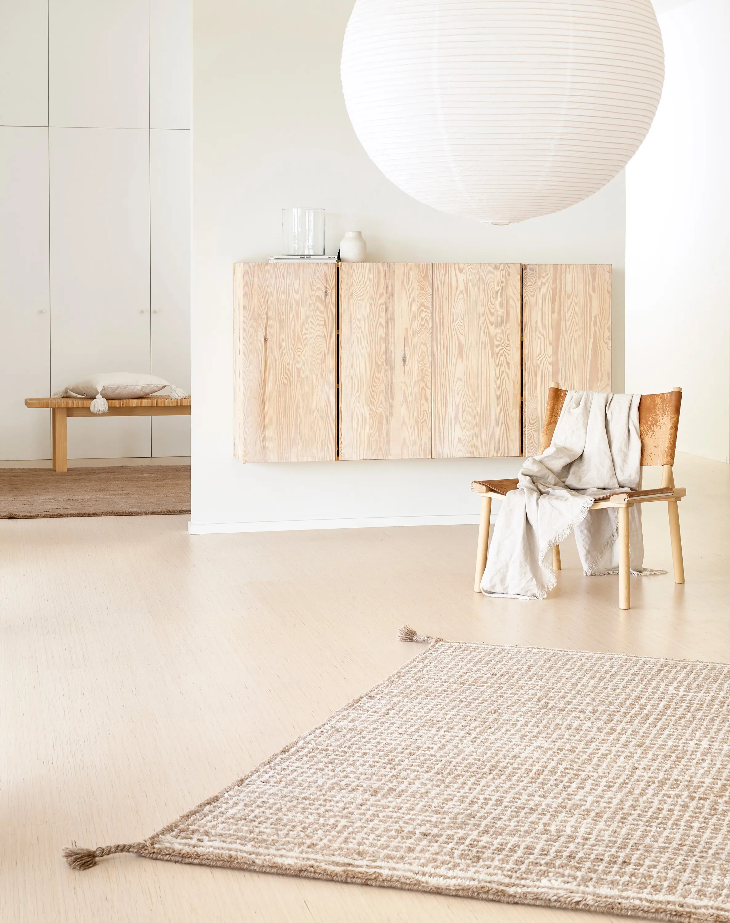 Woodnotes - Grid hand knotted rug | white-camel