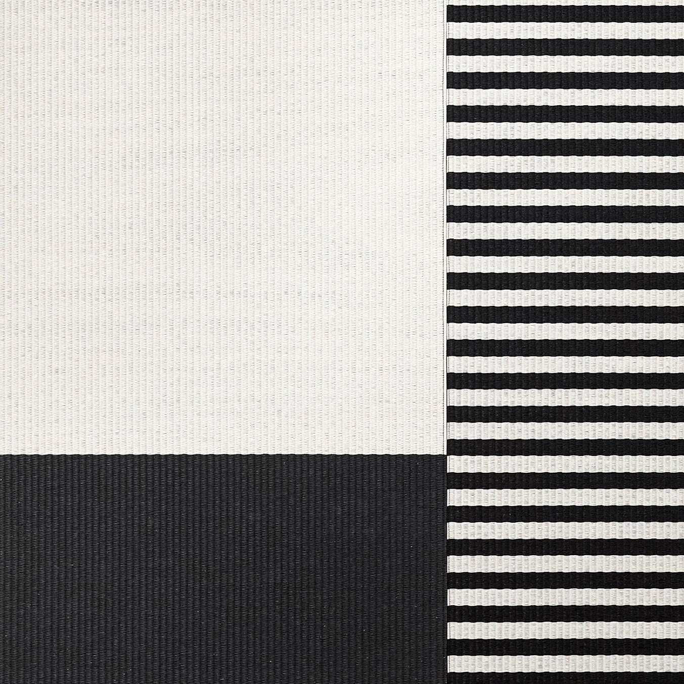 Display product Squareplay paper yarn carpet from manufacturer Woodnotes