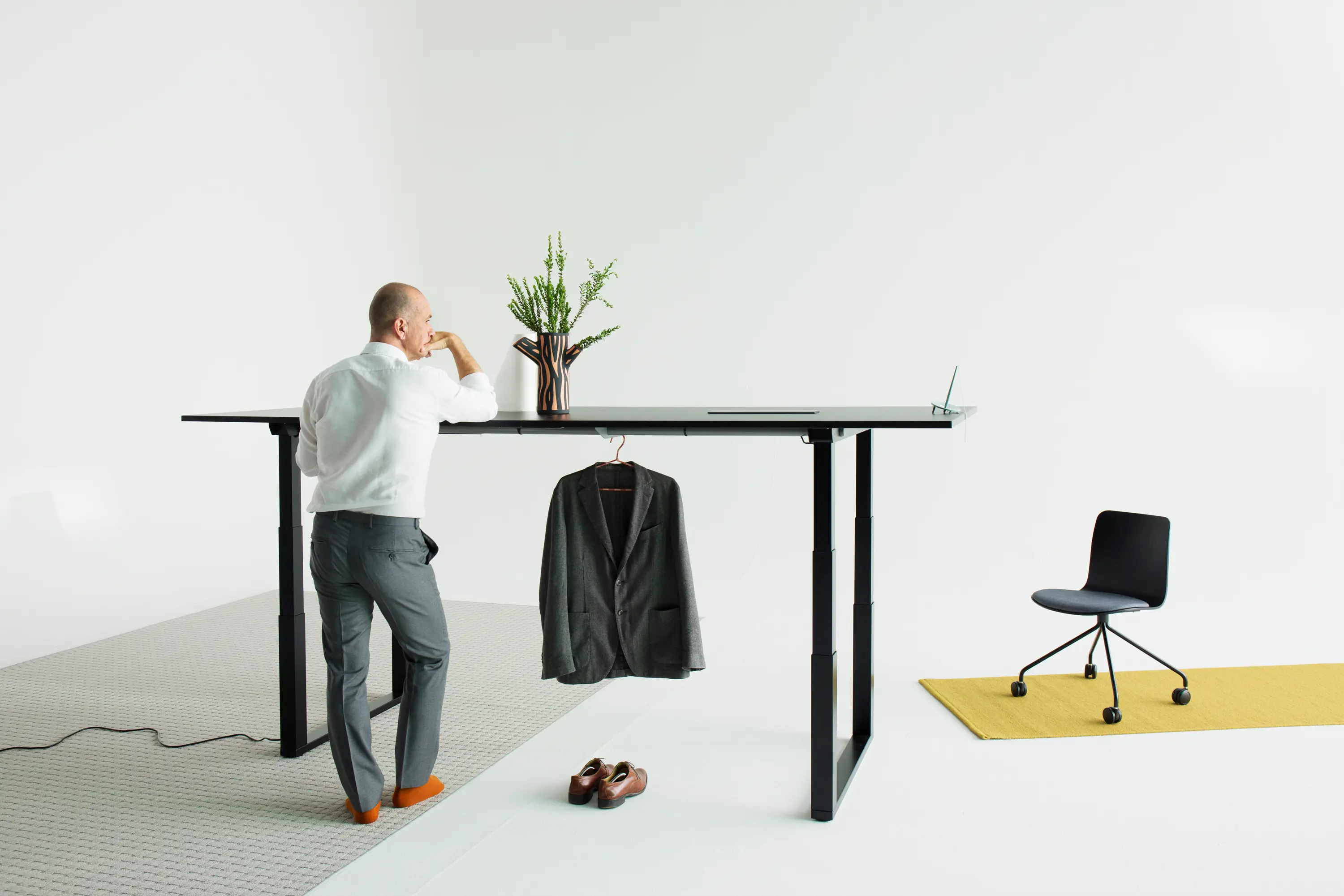 Martela - Frankie Conference Table with Sled Base E