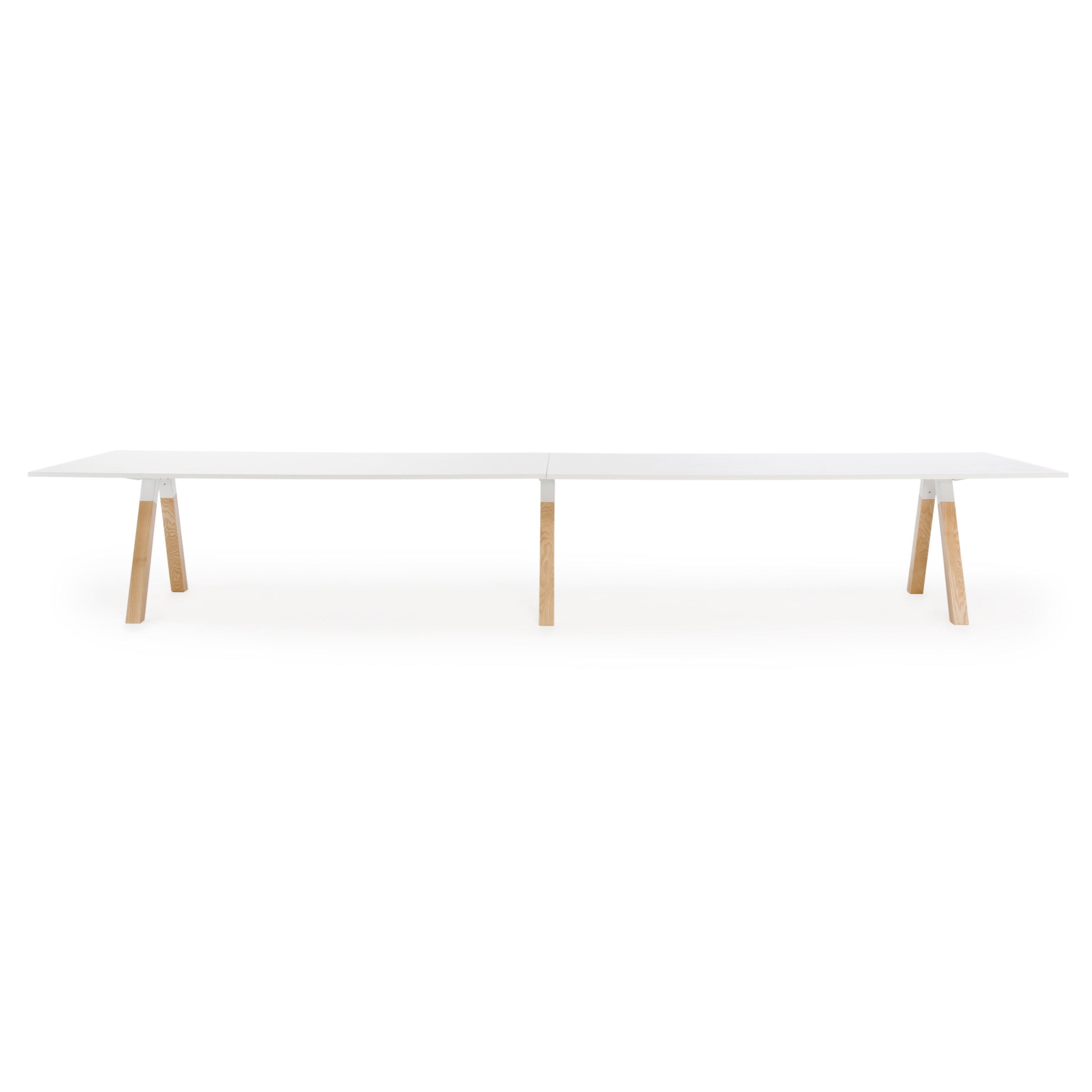 Mostra il prodotto Frankie Conference Table Wooden A-Leg Big del produttore Martela
