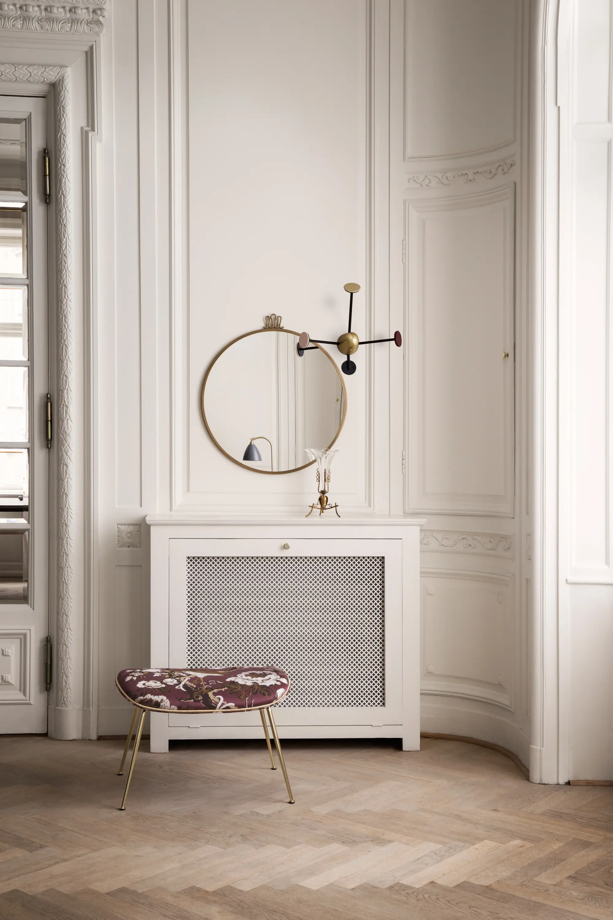 GUBI - Beetle Dining Chair - Conic Base
