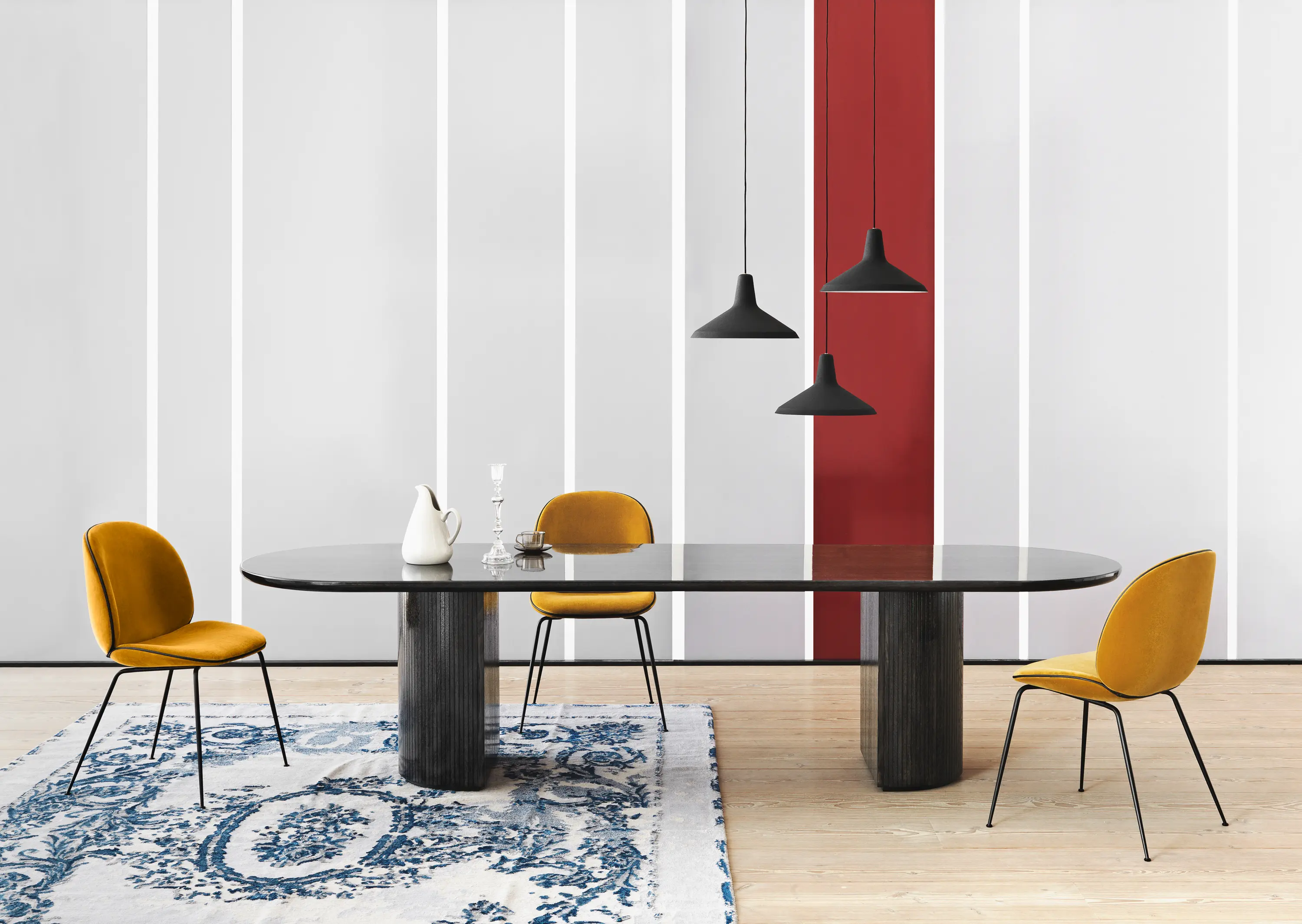 GUBI - Moon Dining Table - Round