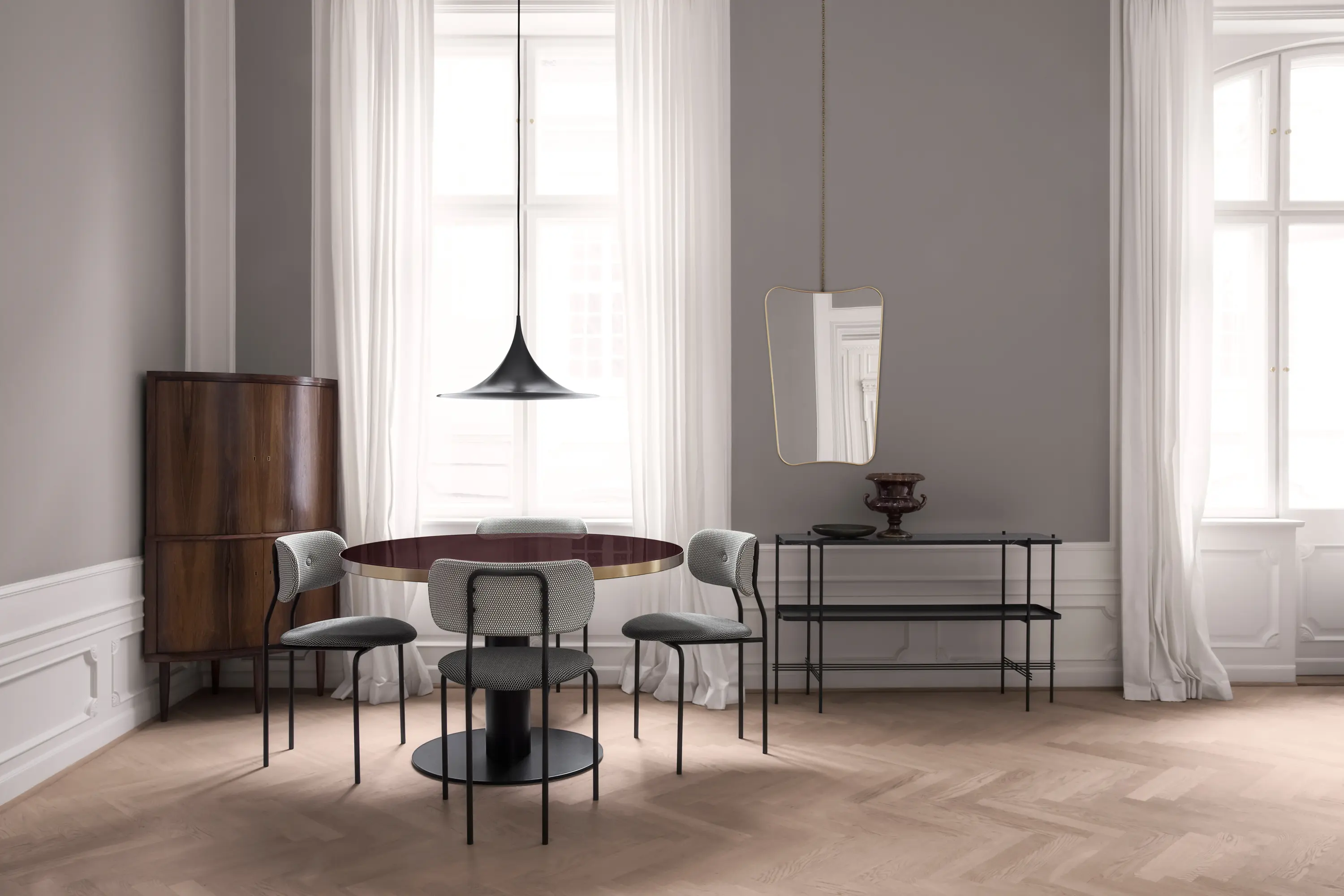 GUBI - Coco Dining Chair With Armrest
