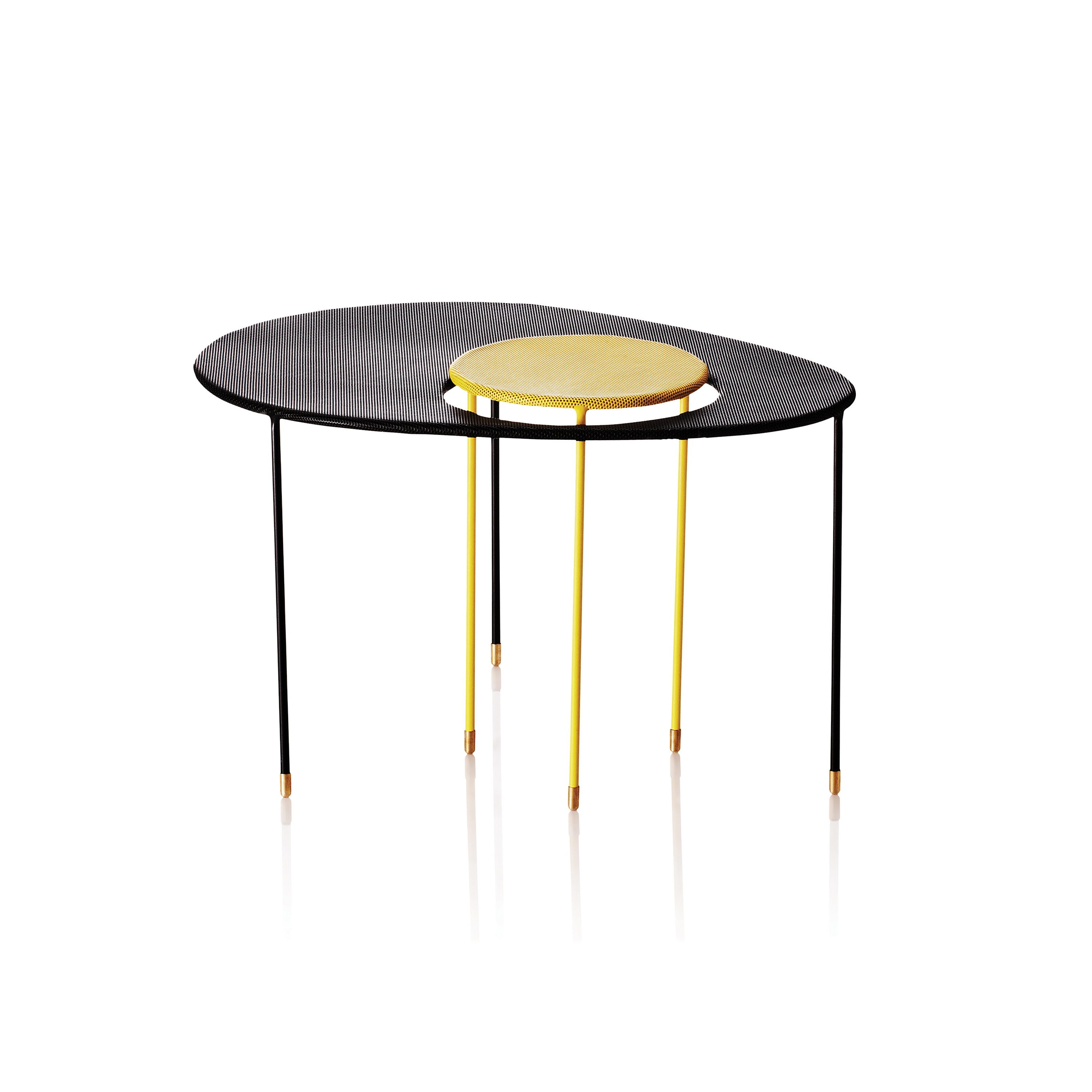 Mostrar el producto Kangourou Side table del fabricante GUBI