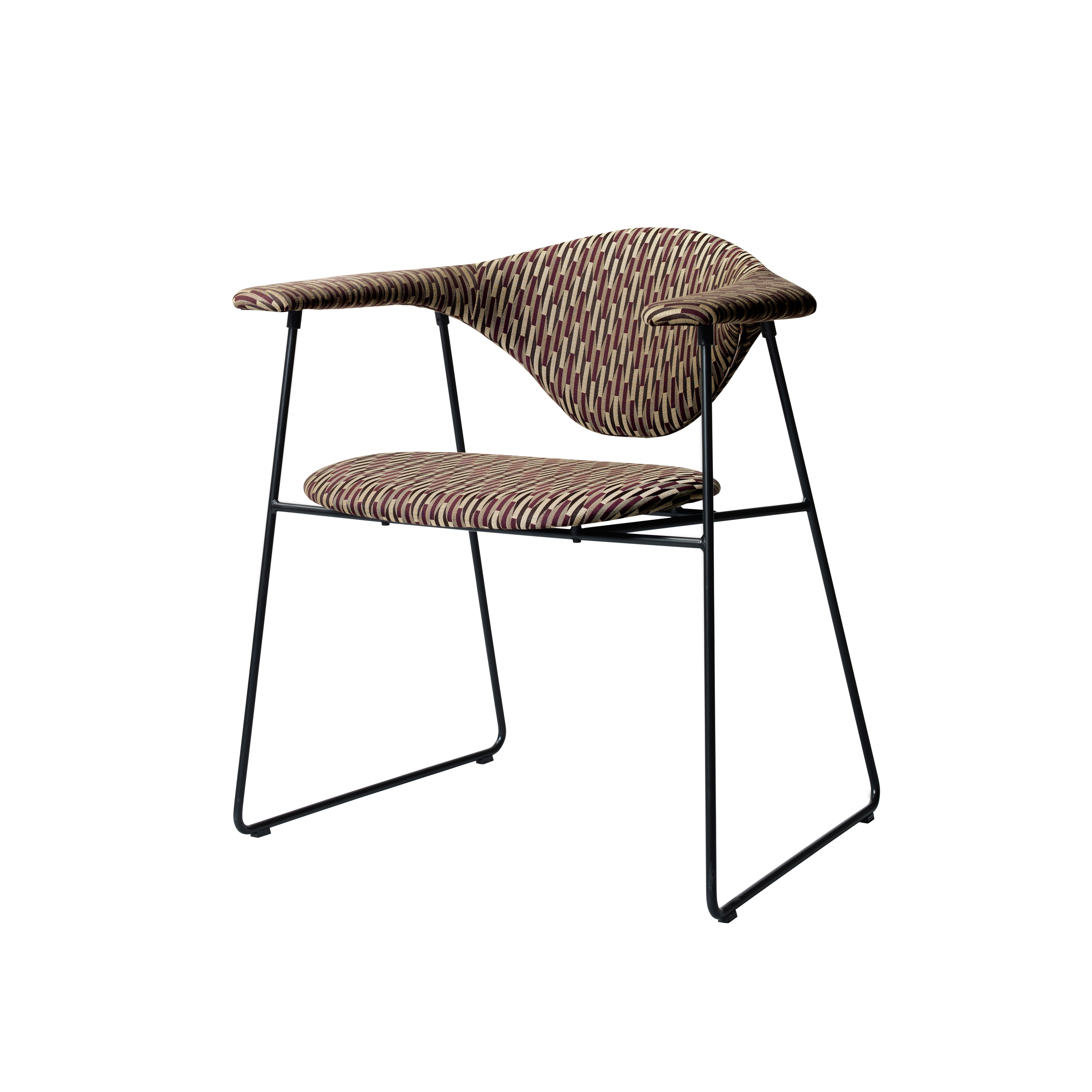 Produkt Masculo Sledge Chair des Herstellers GUBI anzeigen