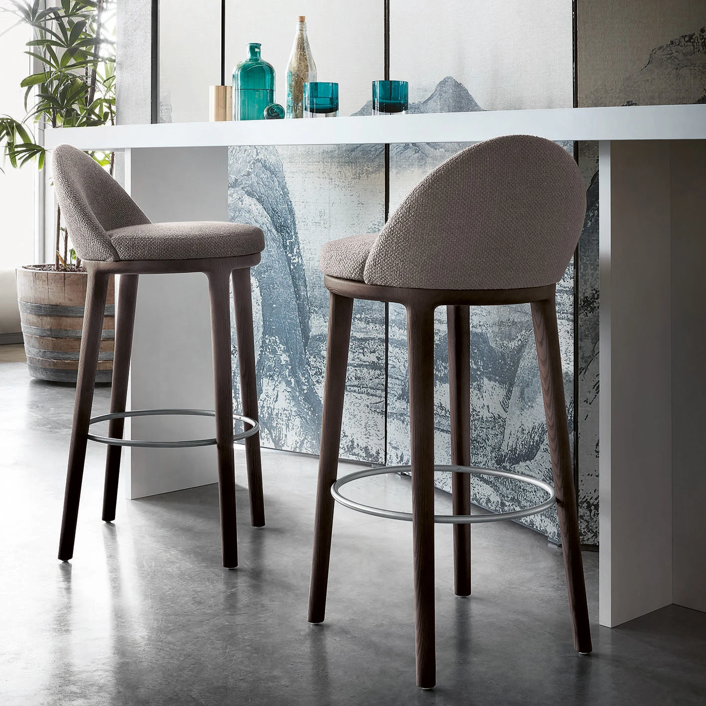 STOOLS