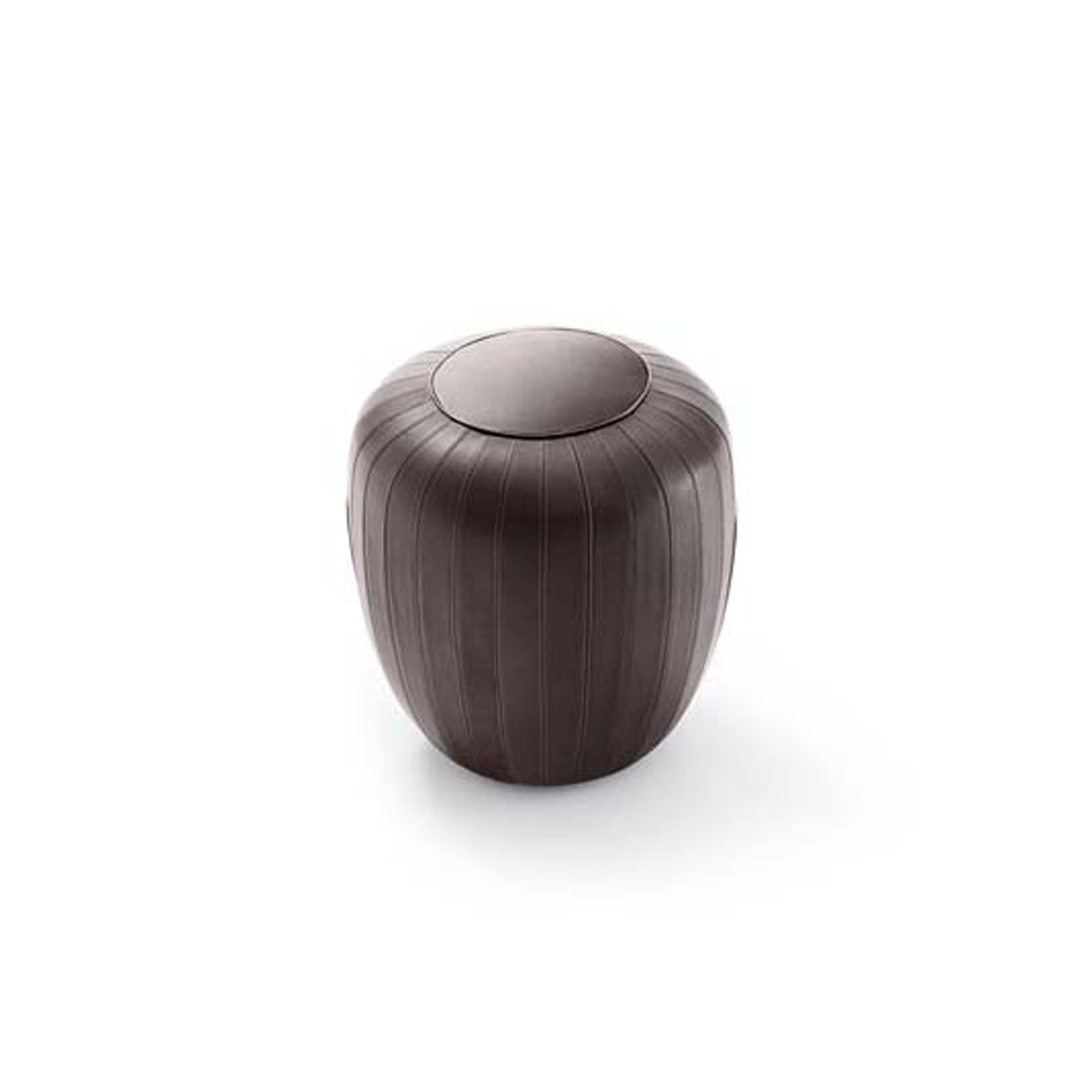 Vertoon produk Tod pouf van vervaardiger LEMA