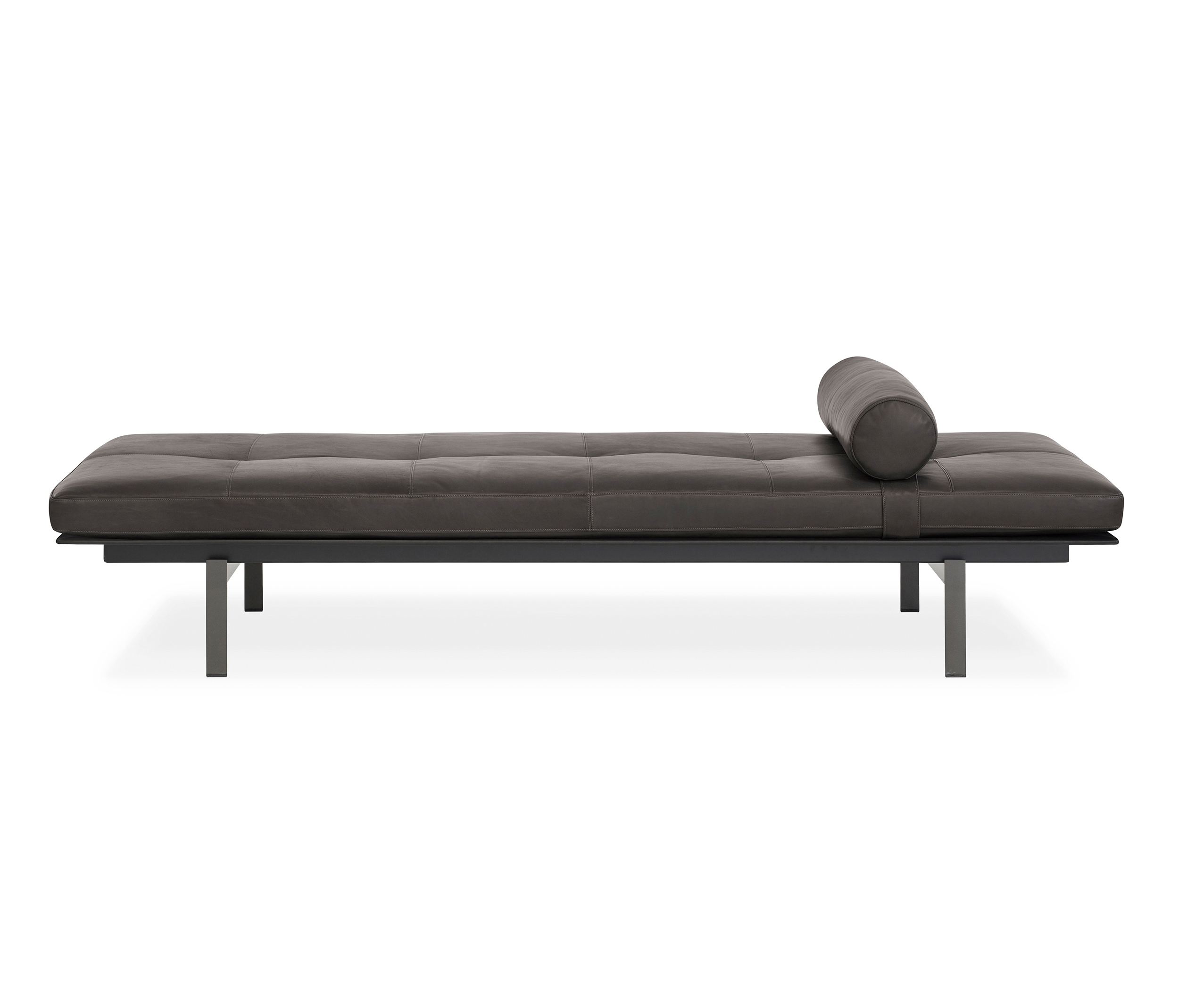 Display product Yard daybed from manufacturer LEMA