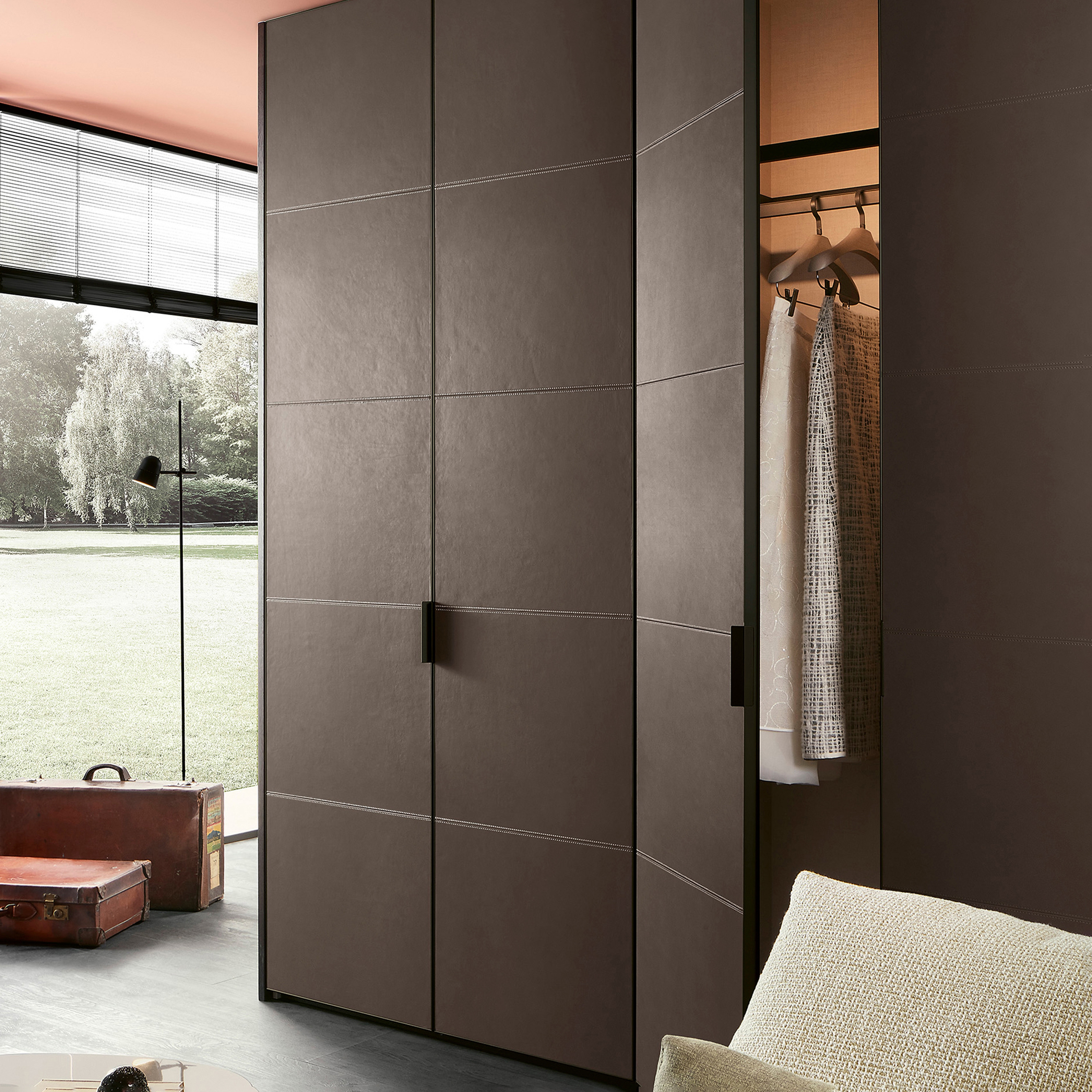 Display product Nur Wardrobe | Hinged doors from manufacturer LEMA