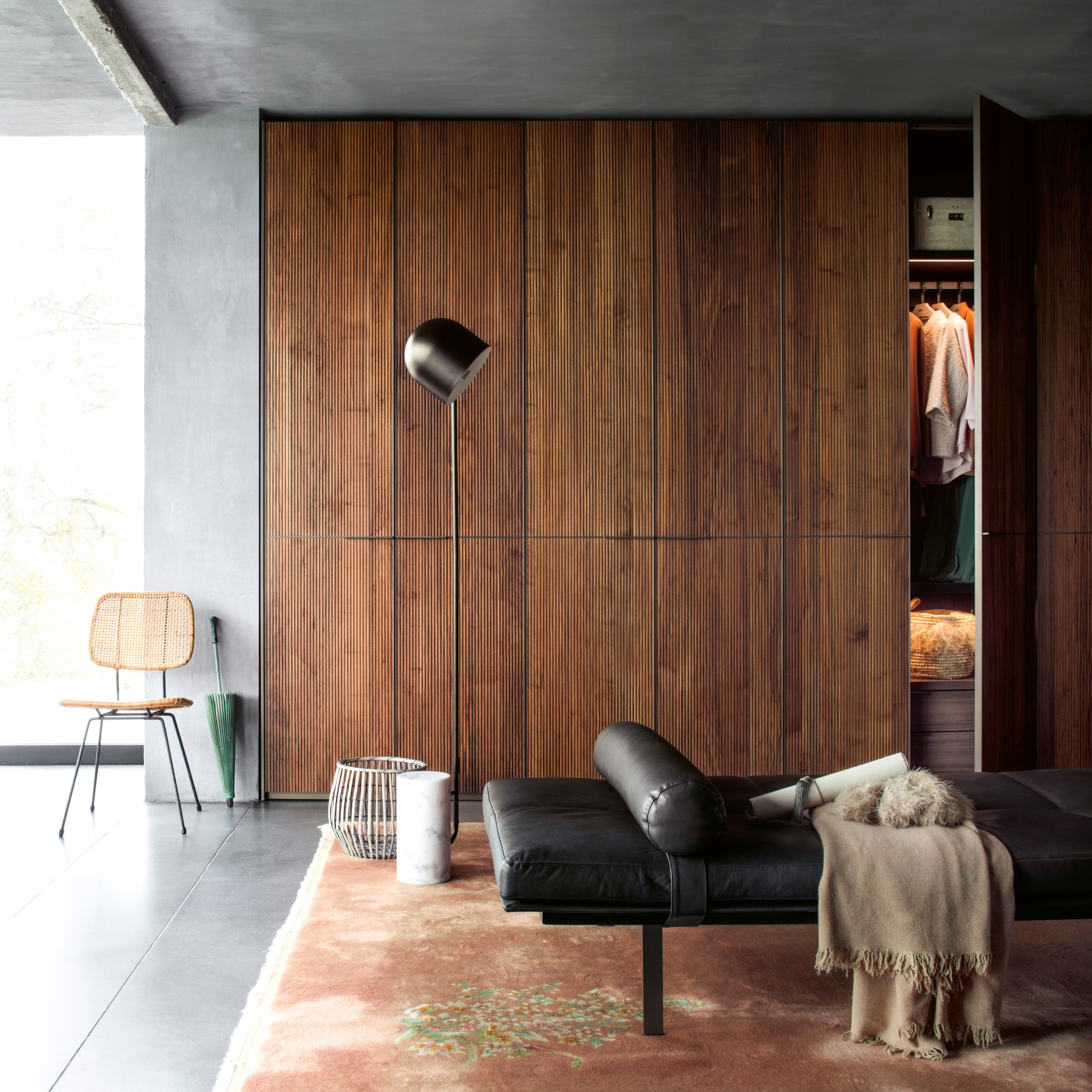 Afficher le produit Seryasse Wardrobe | Hinged doors du fabricant LEMA
