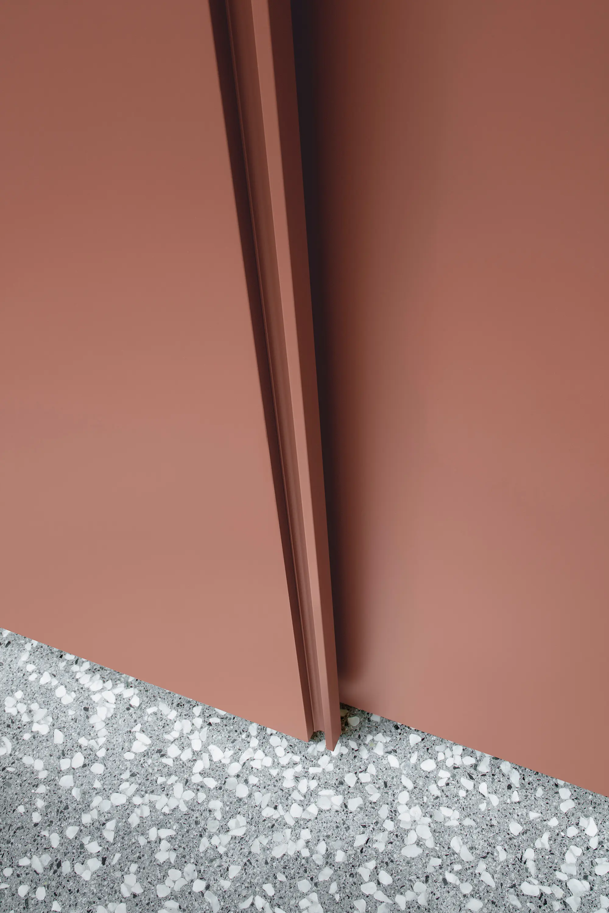 LEMA - Text Wardrobe | Hinged doors