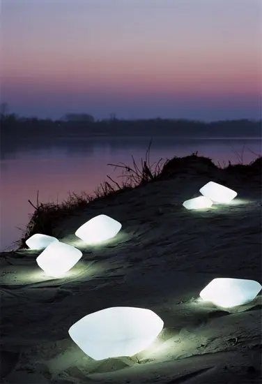 Oluce - Stone of Glass