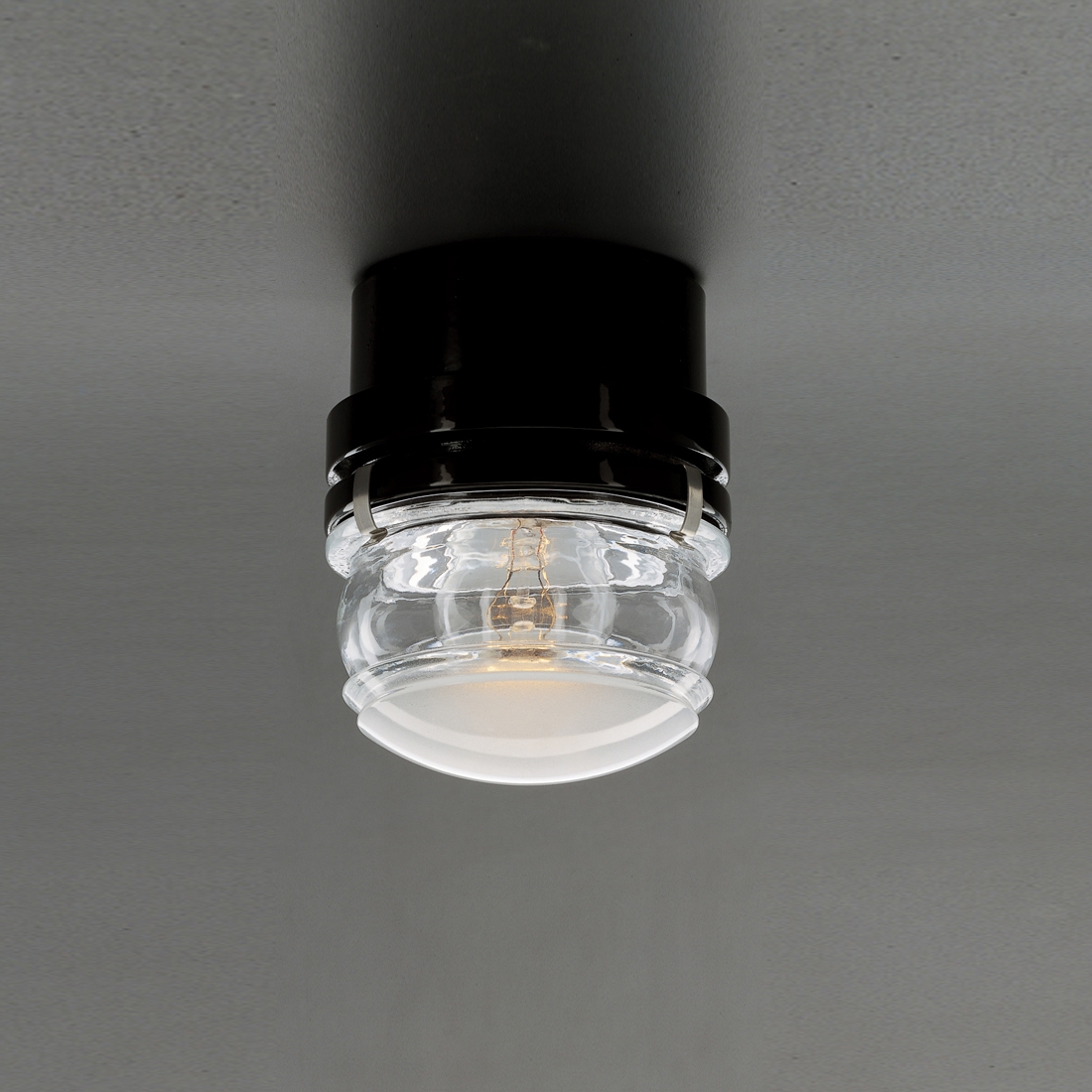 Display product Fresnel | 1148 from manufacturer Oluce