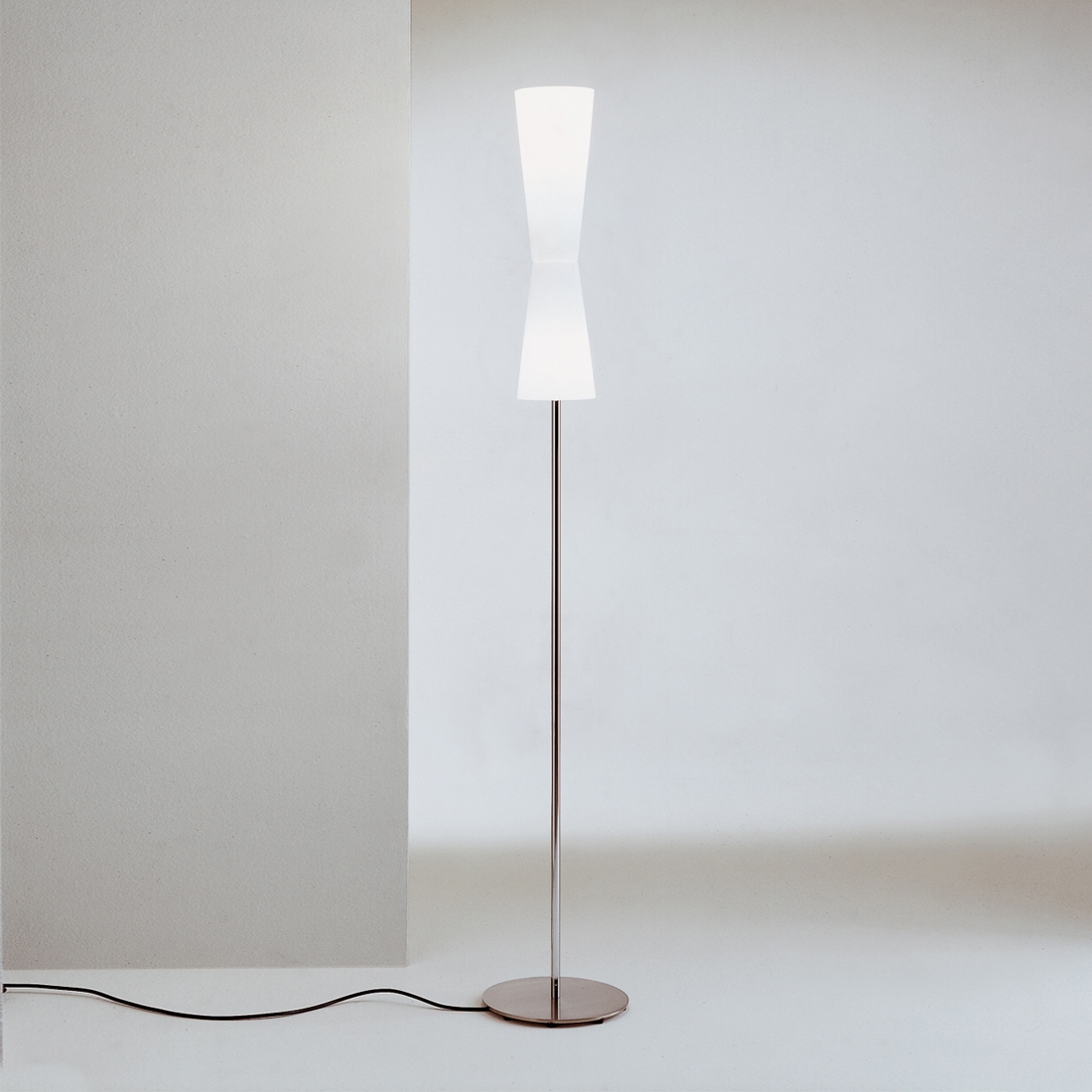 Display product Lu-Lu | 311 from manufacturer Oluce