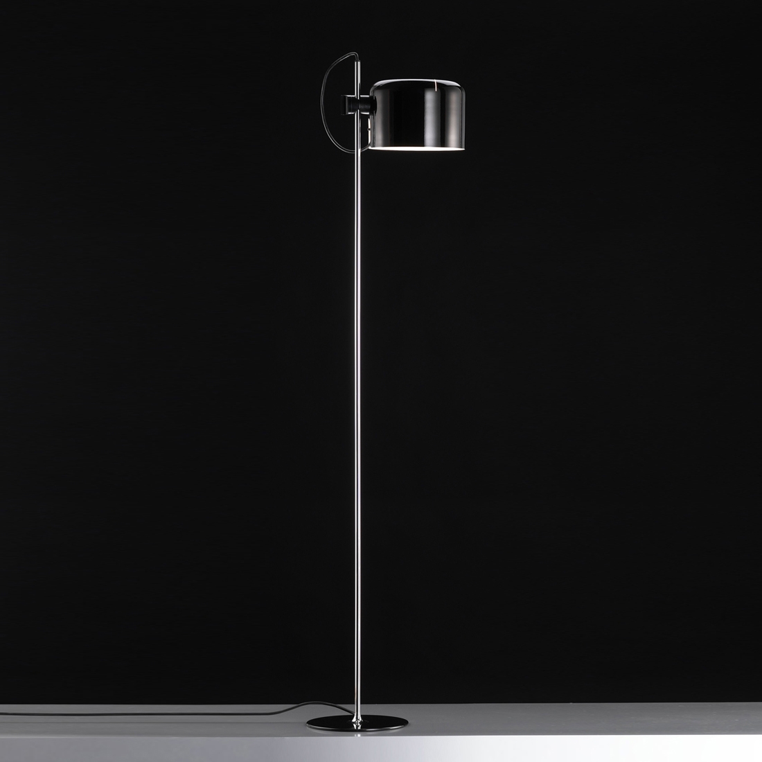Display product Coupè | 3321 from manufacturer Oluce