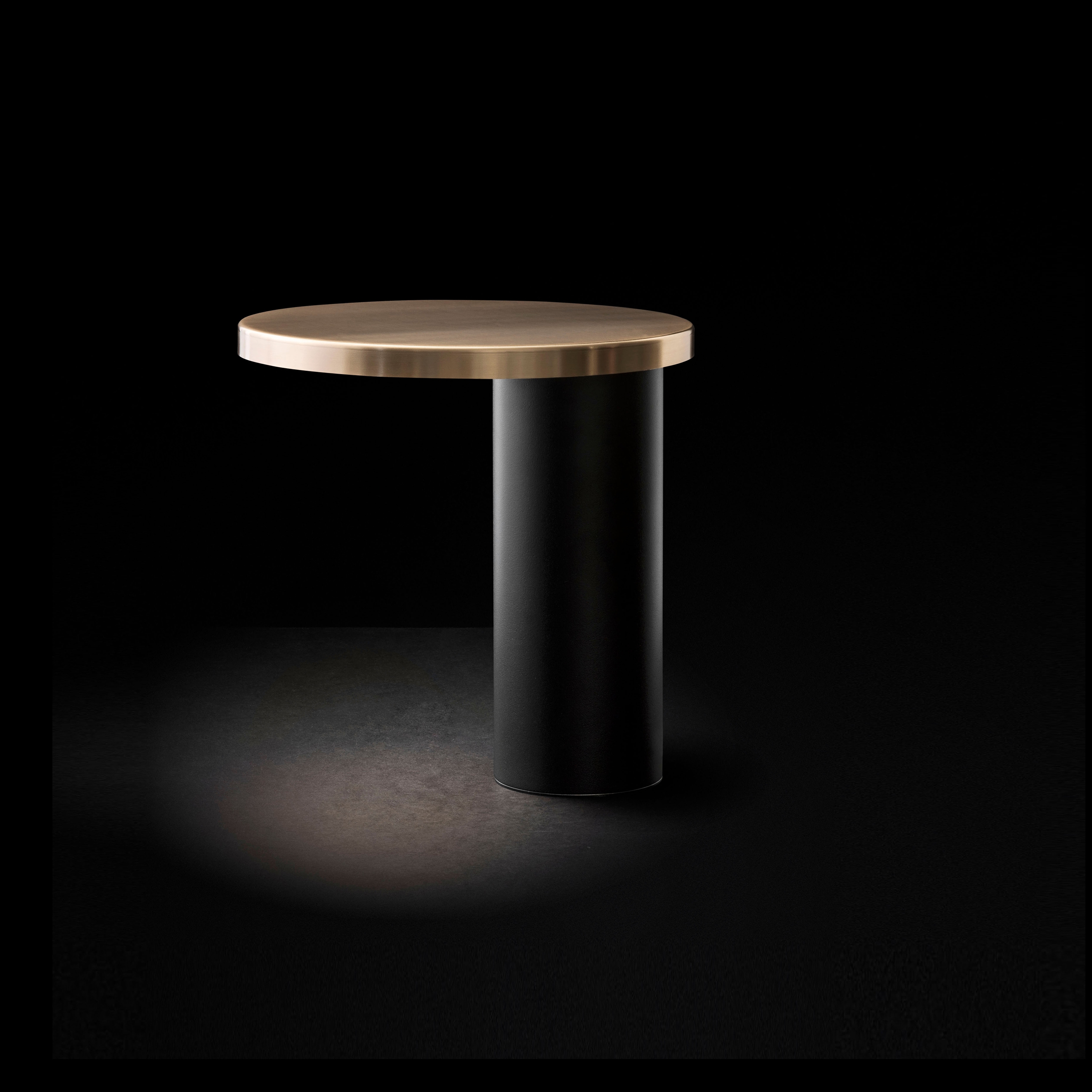Display product Cylinda | 218 from manufacturer Oluce