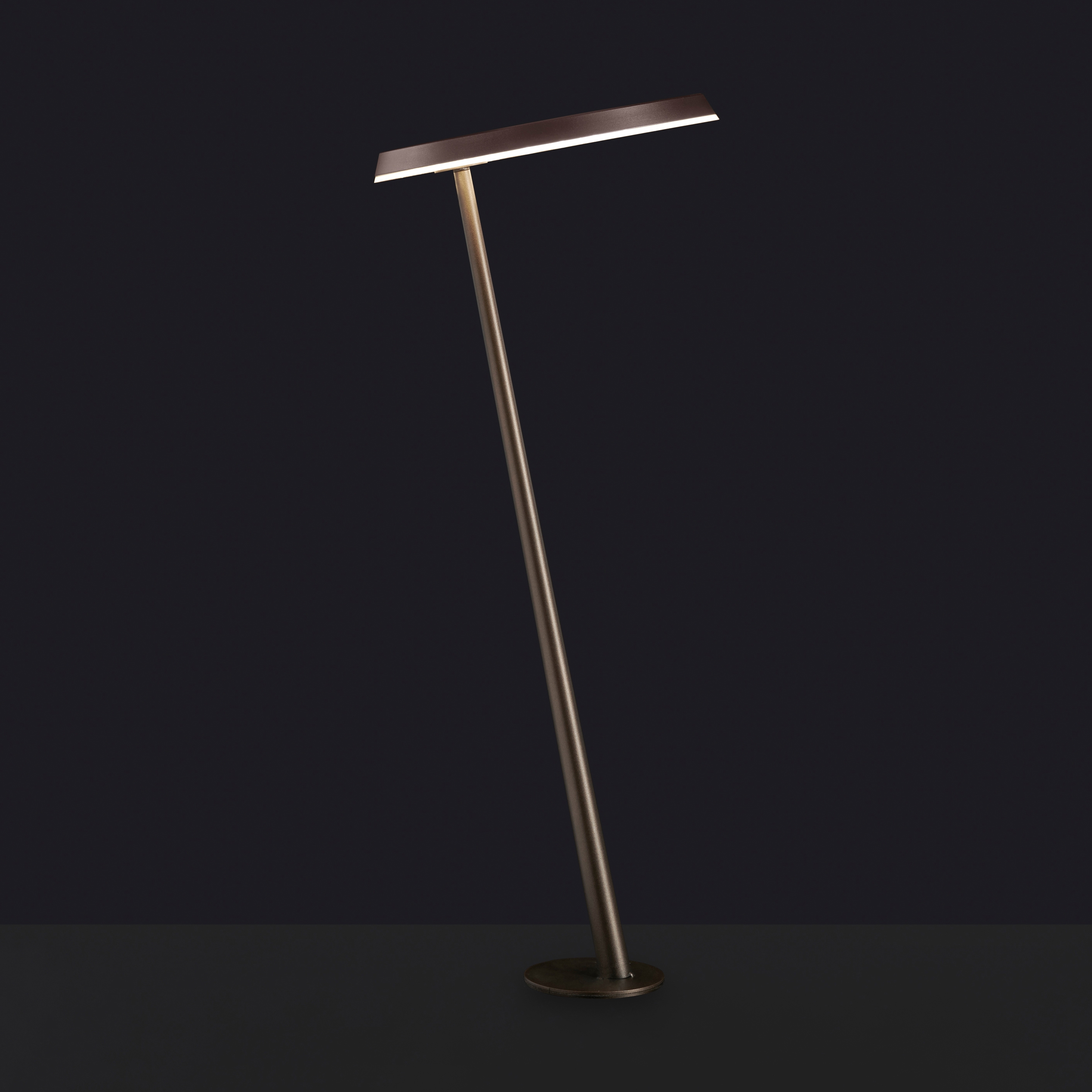 Display product Amanita | 619 from manufacturer Oluce