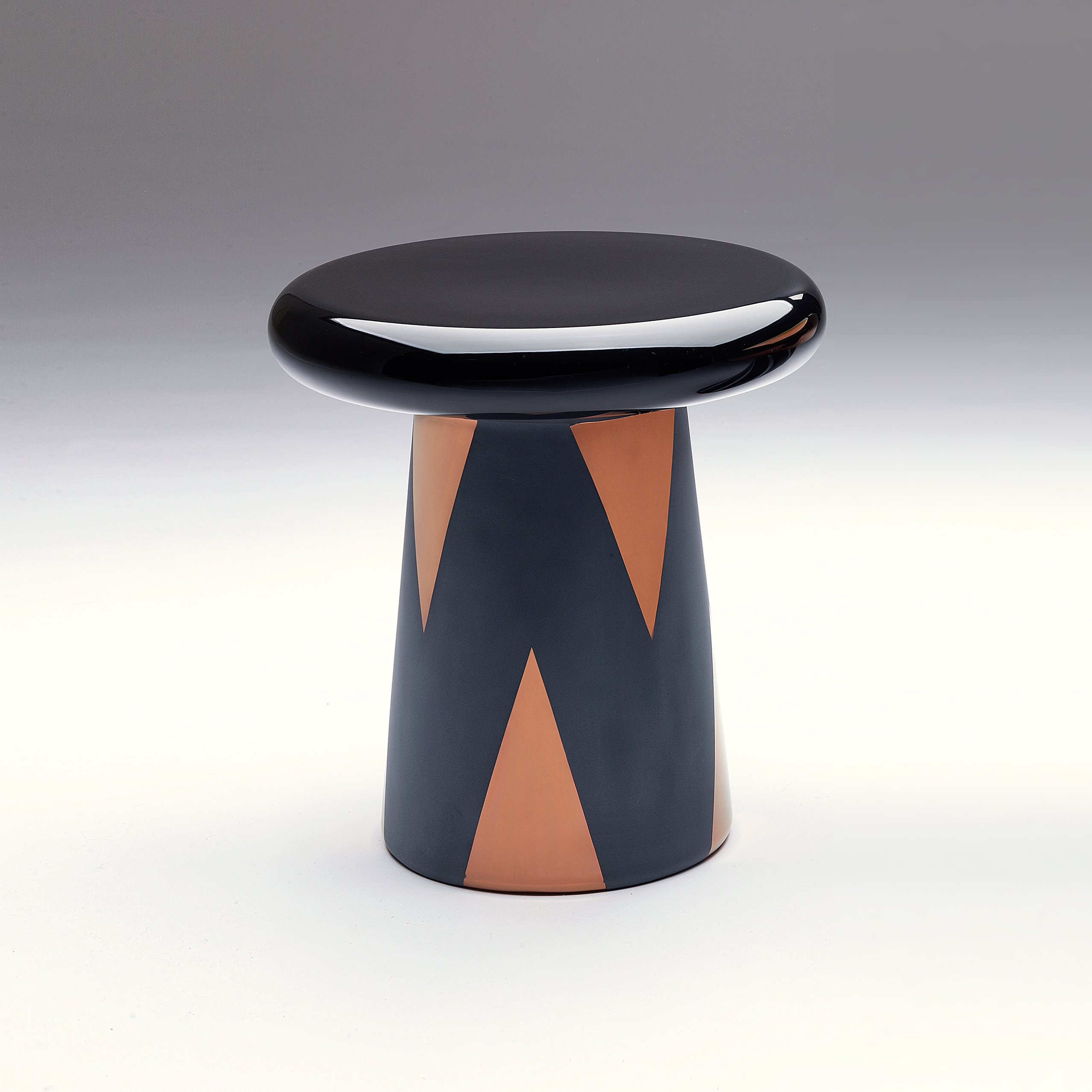Display product T-Table from manufacturer bosa