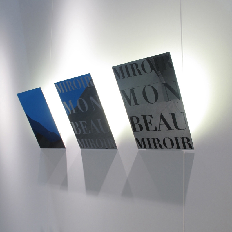 Display product Mon beau miroir H460 wall lamp from manufacturer Dix Heures Dix
