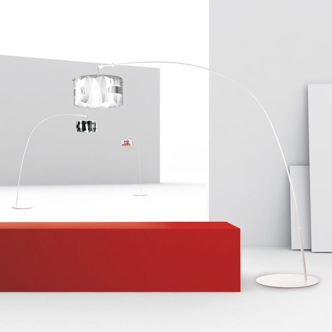 Produkt Ola de Holo I433 Stehleuchte des Herstellers Dix Heures Dix anzeigen