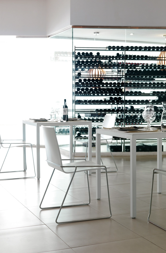CUATRO - Dining tables from do+ce | Architonic