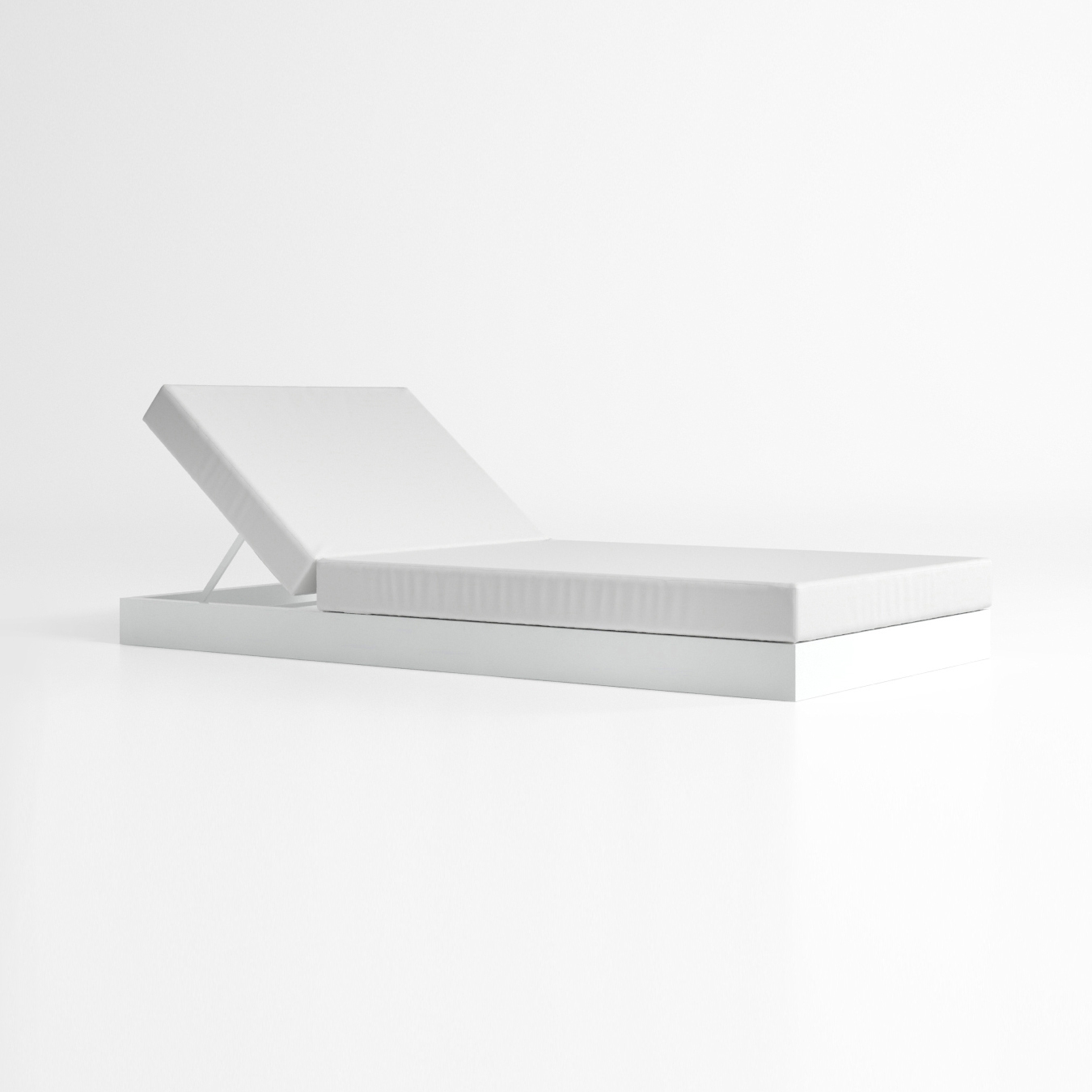 Display product Chill Bed with Backrest from manufacturer GANDIABLASCO