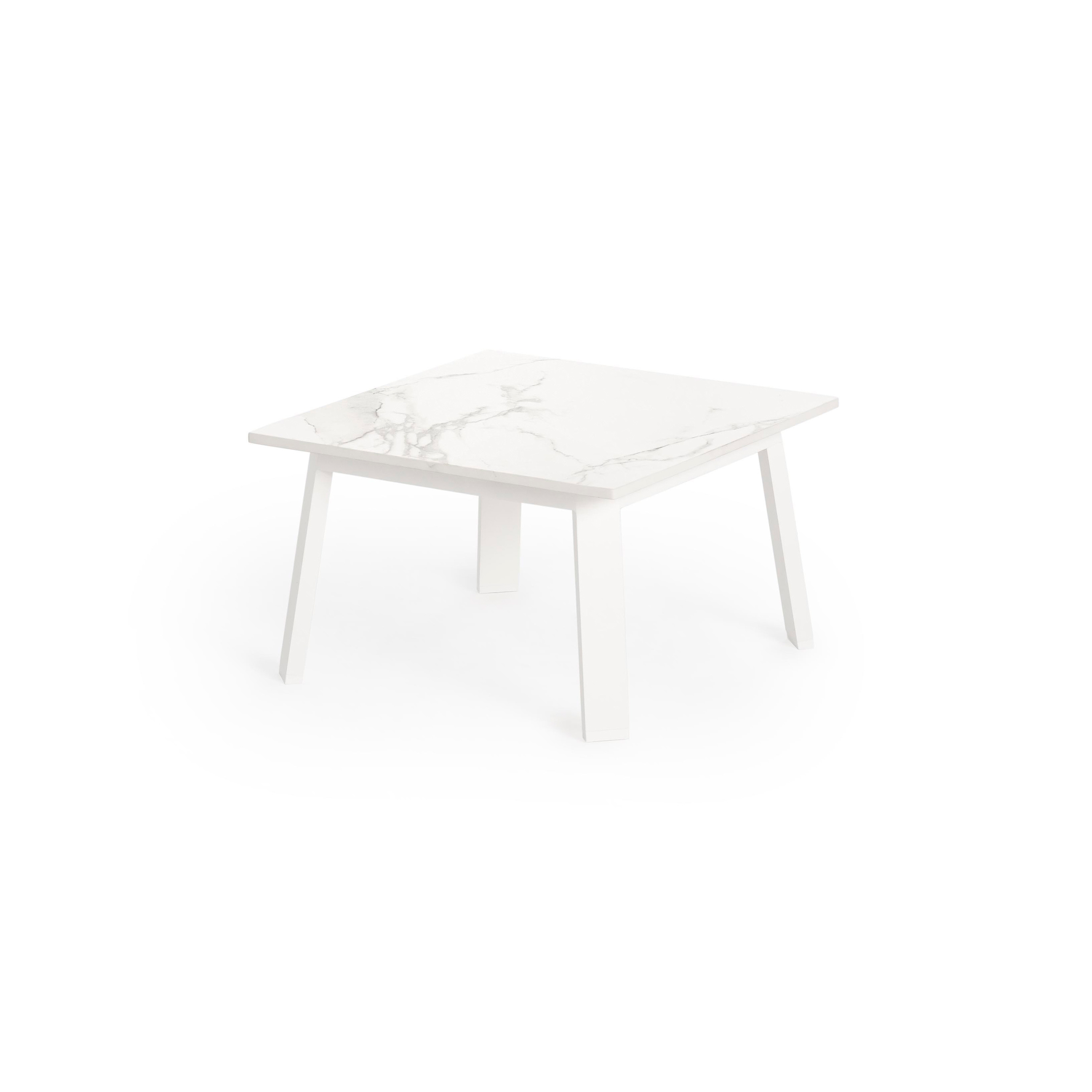 Display product Timeless Square Chaiselongue Table from manufacturer GANDIABLASCO