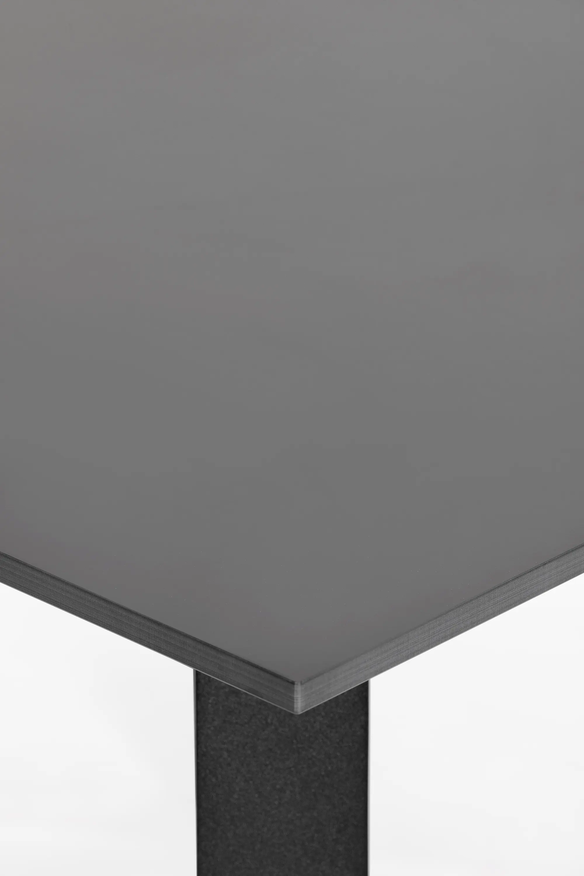 GANDIABLASCO - Timeless Square Dining Table