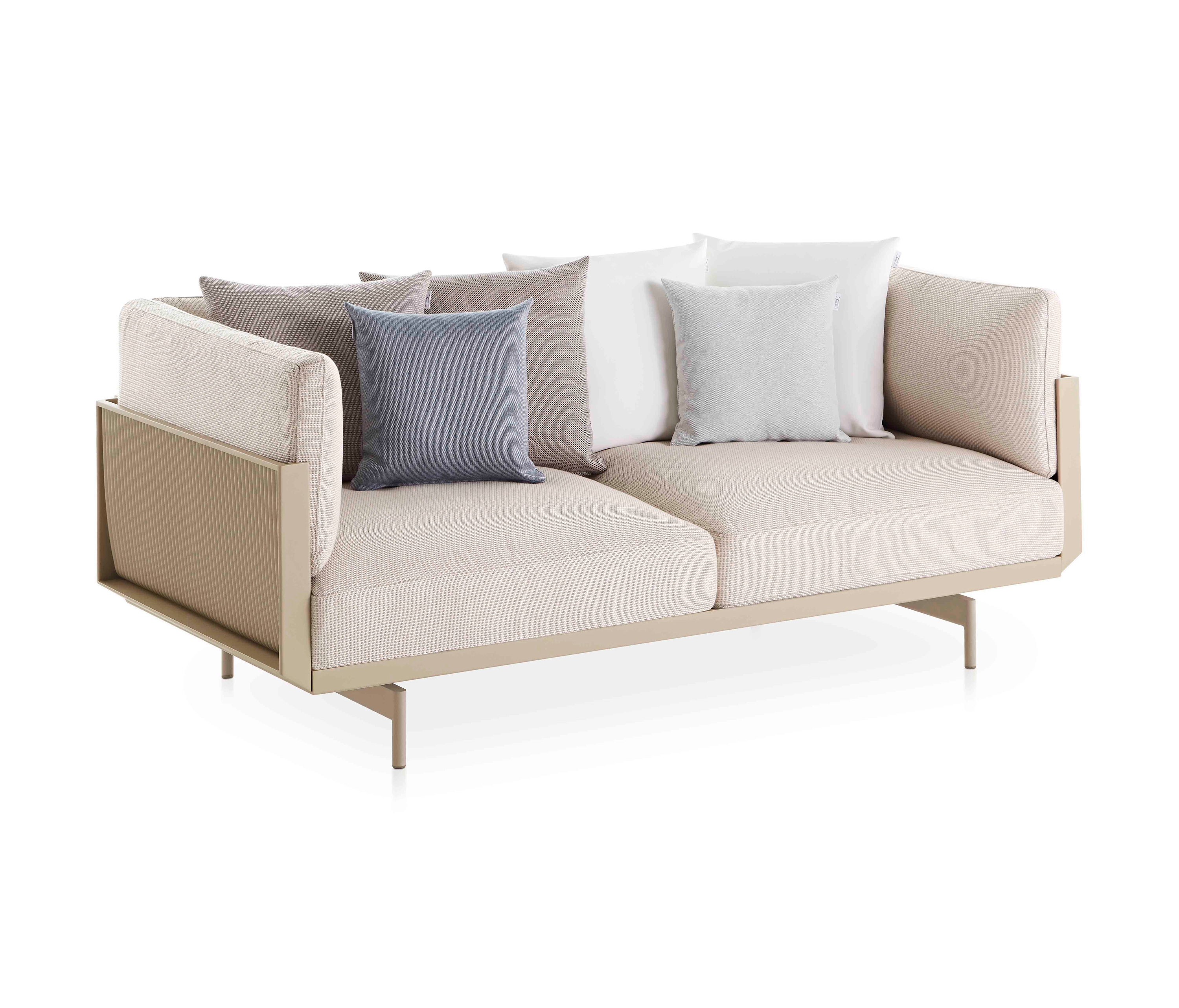 Display product Onde 2-Seat Sofa from manufacturer GANDIABLASCO