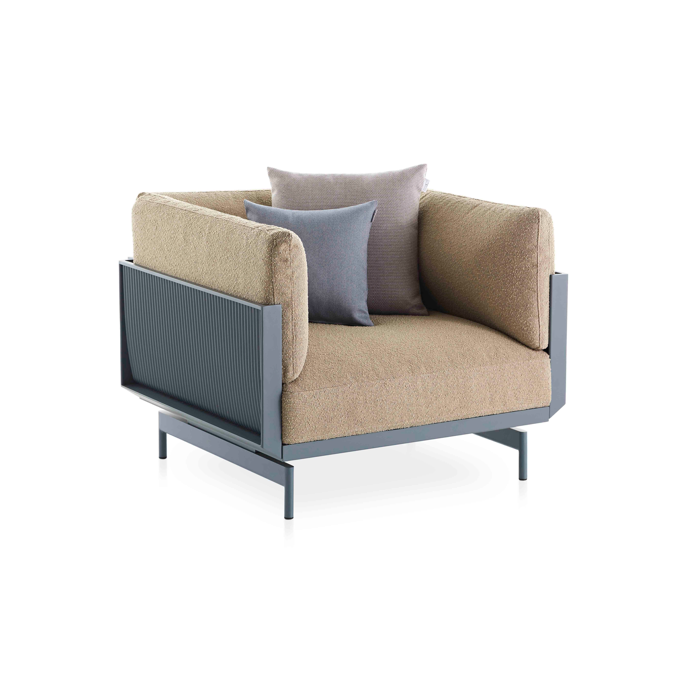 Onde Lounge Chair
