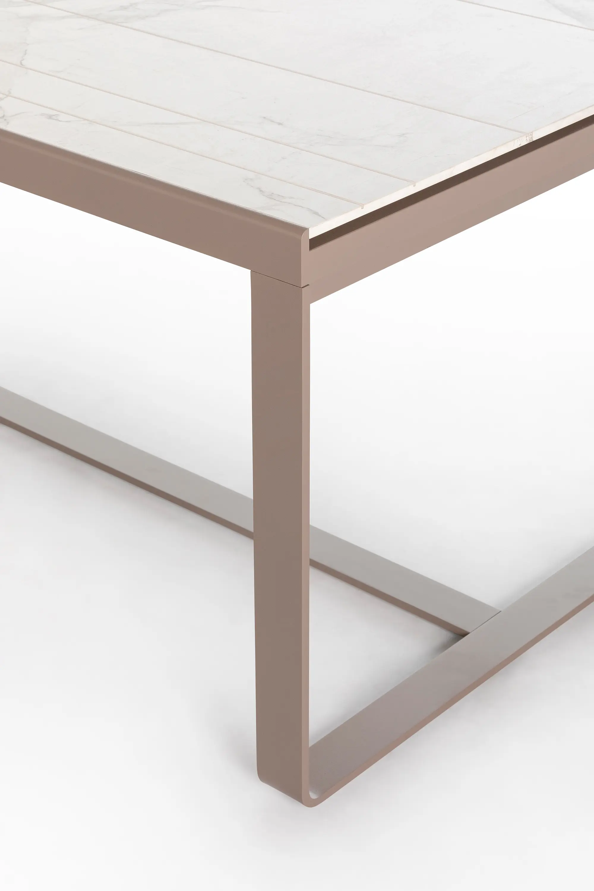 GANDIABLASCO - Flat Dining Table