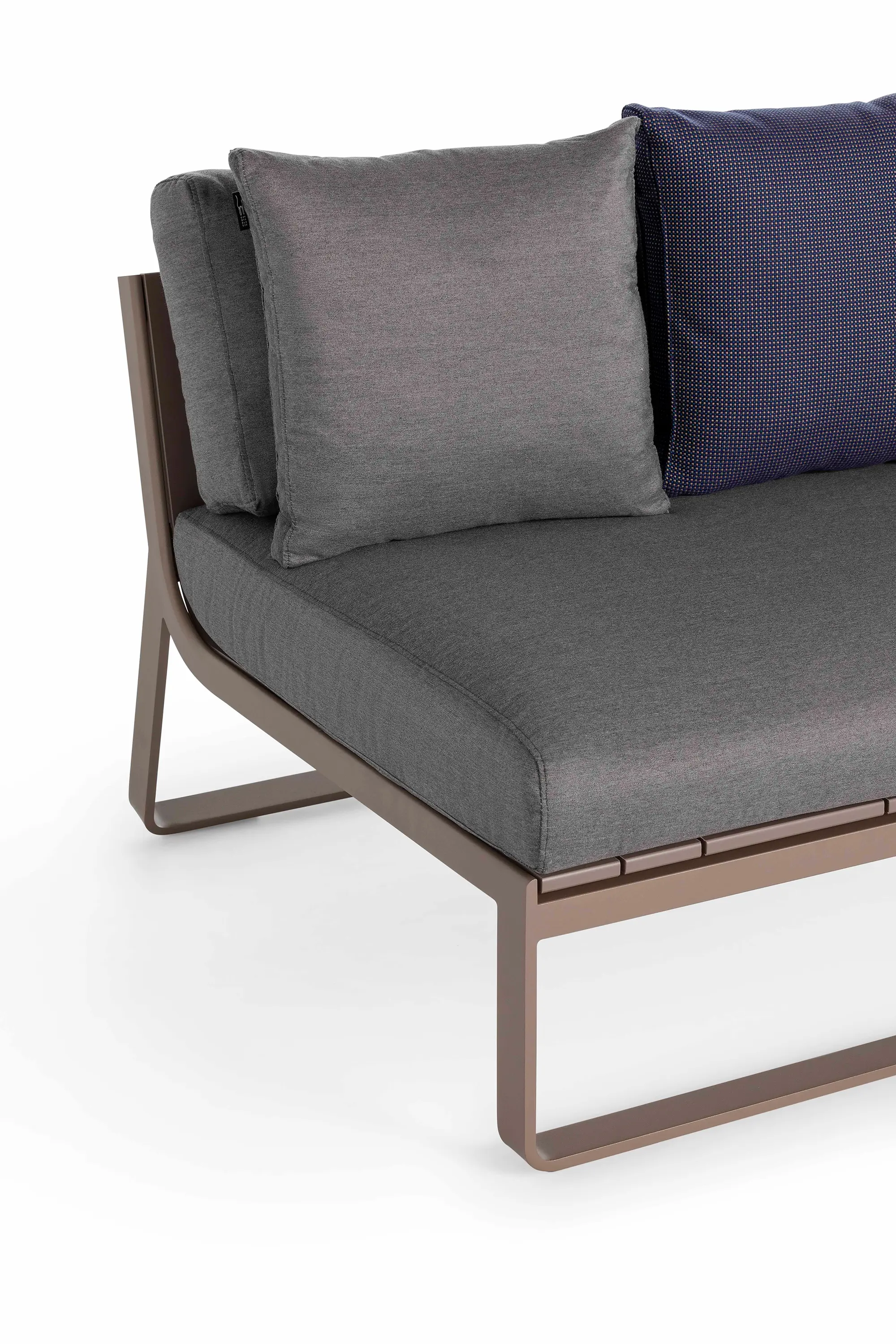 GANDIABLASCO - Flat Sectional Sofa 4