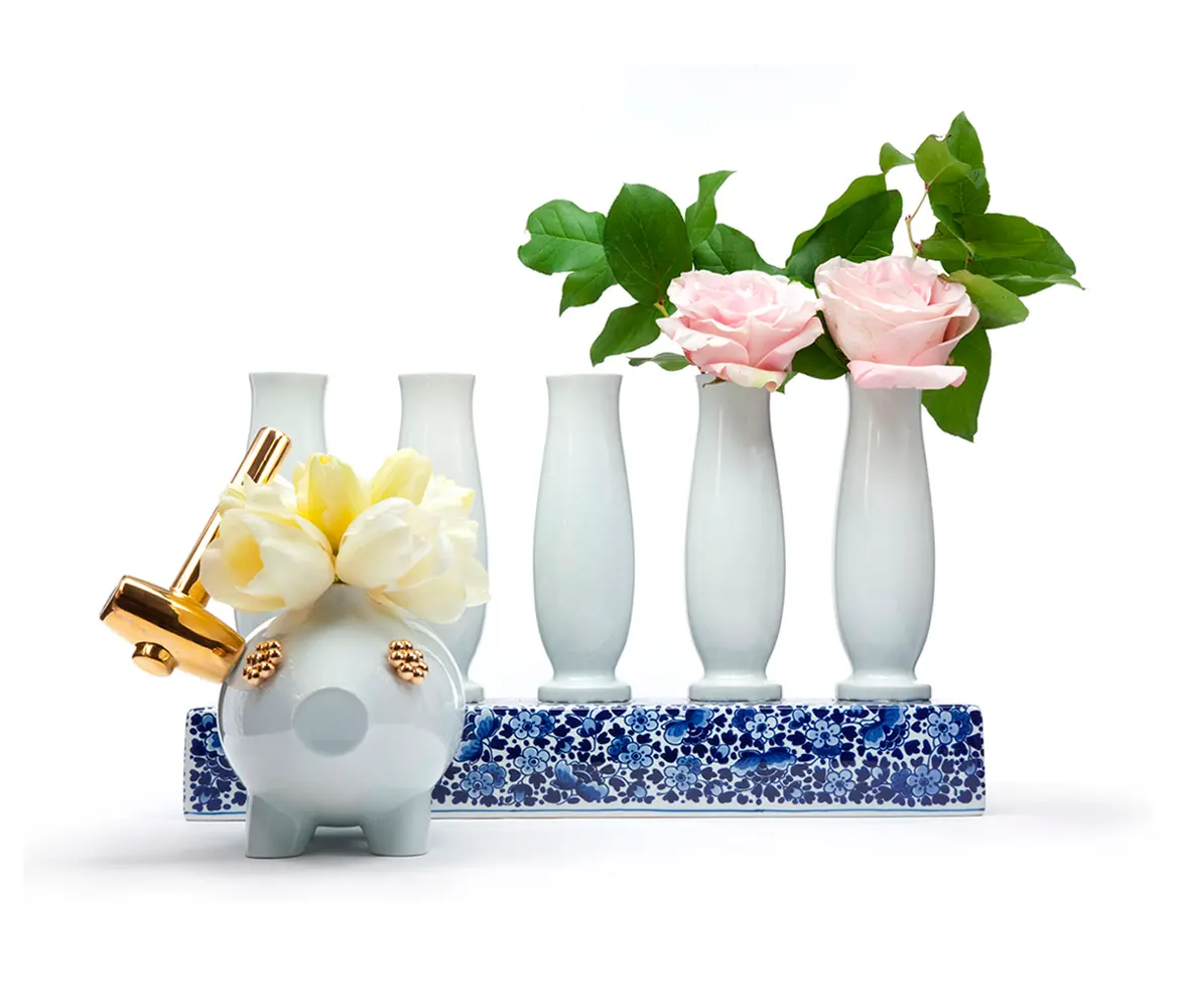 moooi - The Killing Of The Piggy Bank