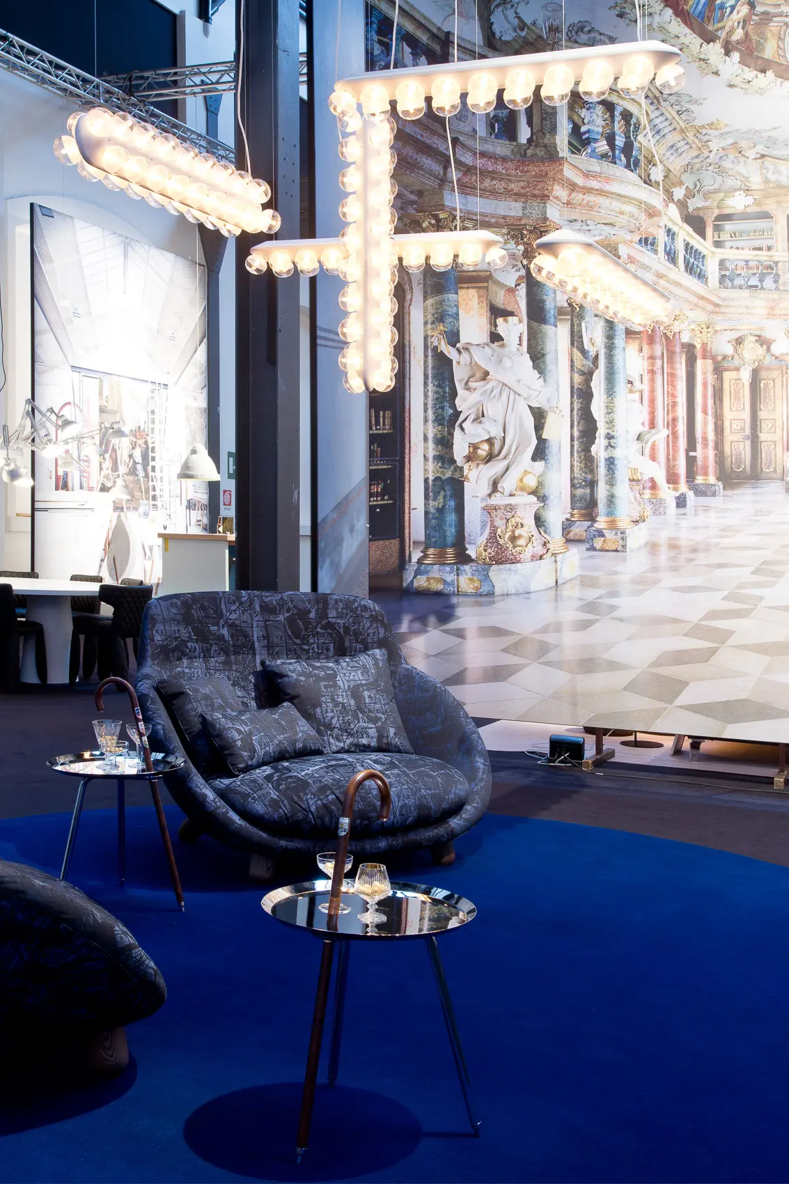 moooi - Love Sofa High Back