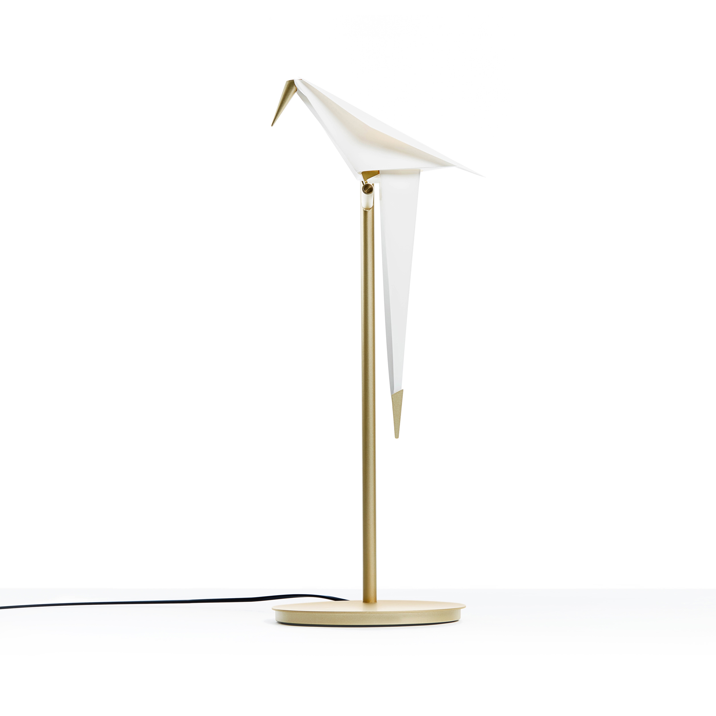 Display product Perch Light Table from manufacturer moooi