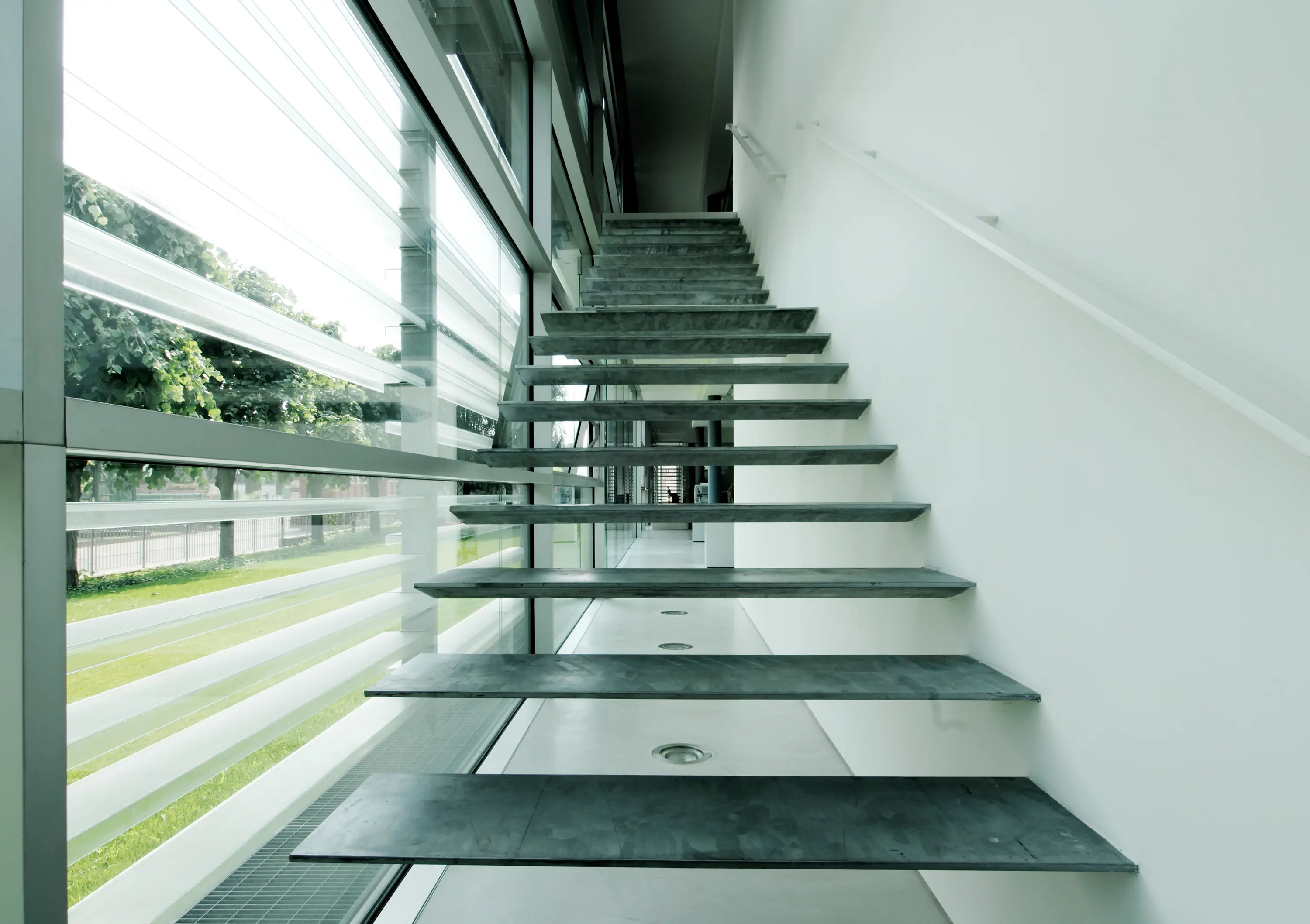gallery-slide-1