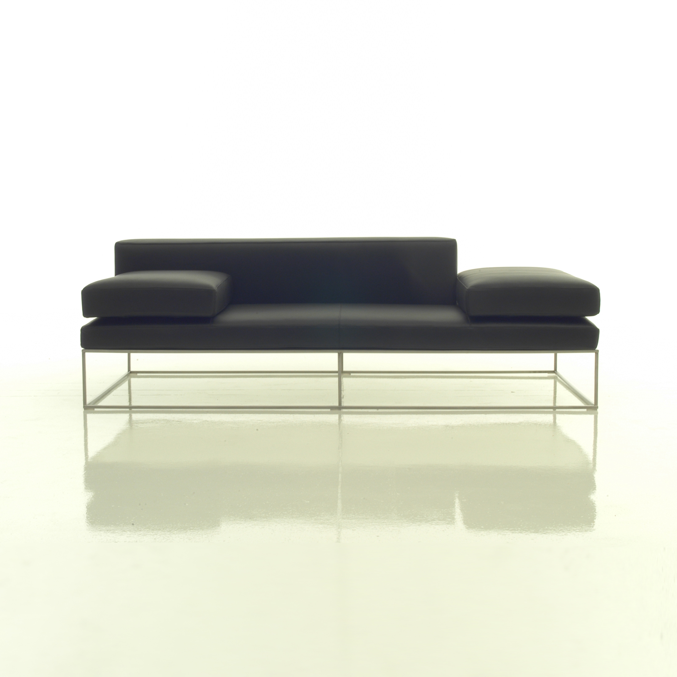 Display product Ile from manufacturer Living Divani