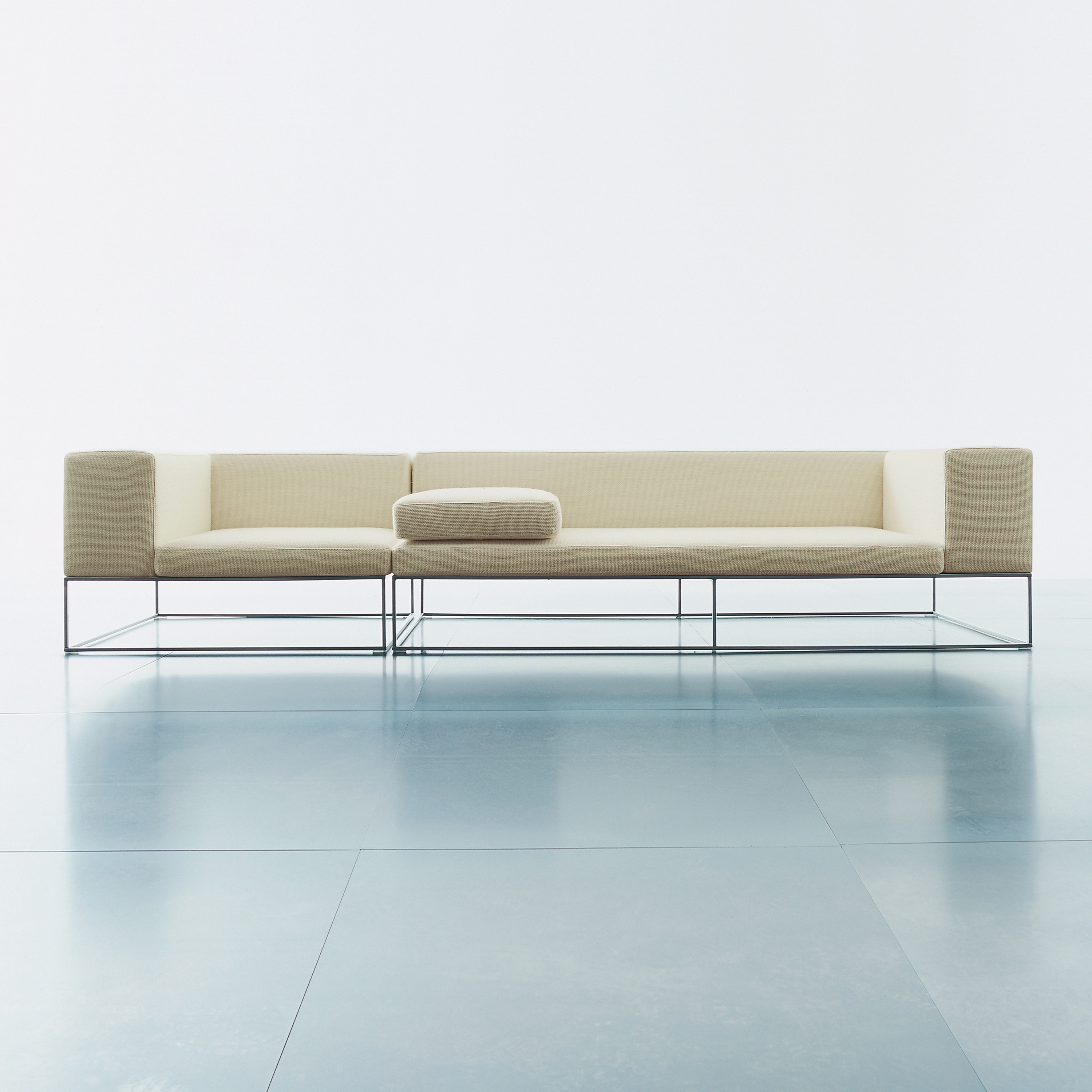 Display product Ile from manufacturer Living Divani